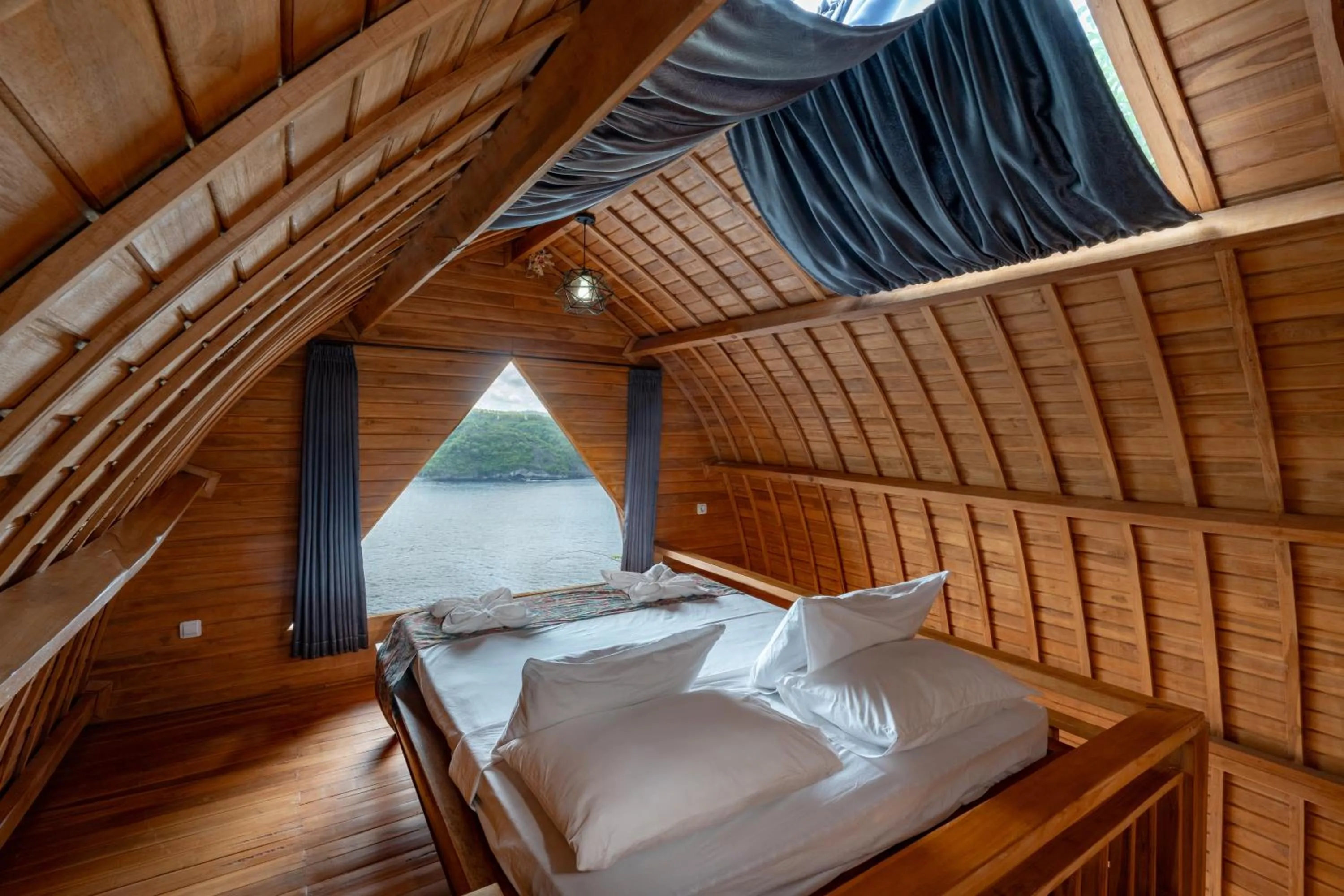 Bedroom, Bed in Butterfly Villas Nusa Ceningan