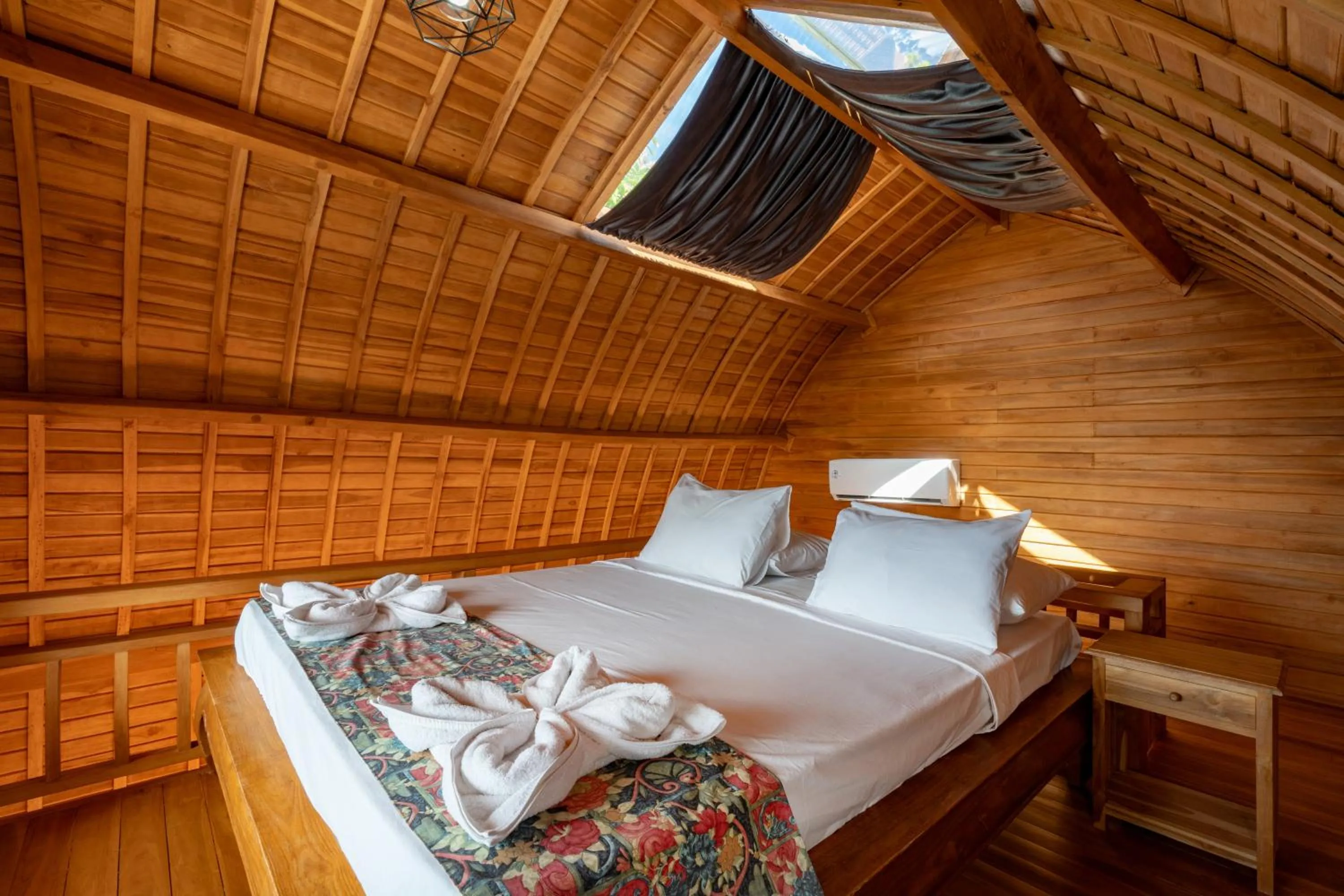 Bedroom, Bed in Butterfly Villas Nusa Ceningan