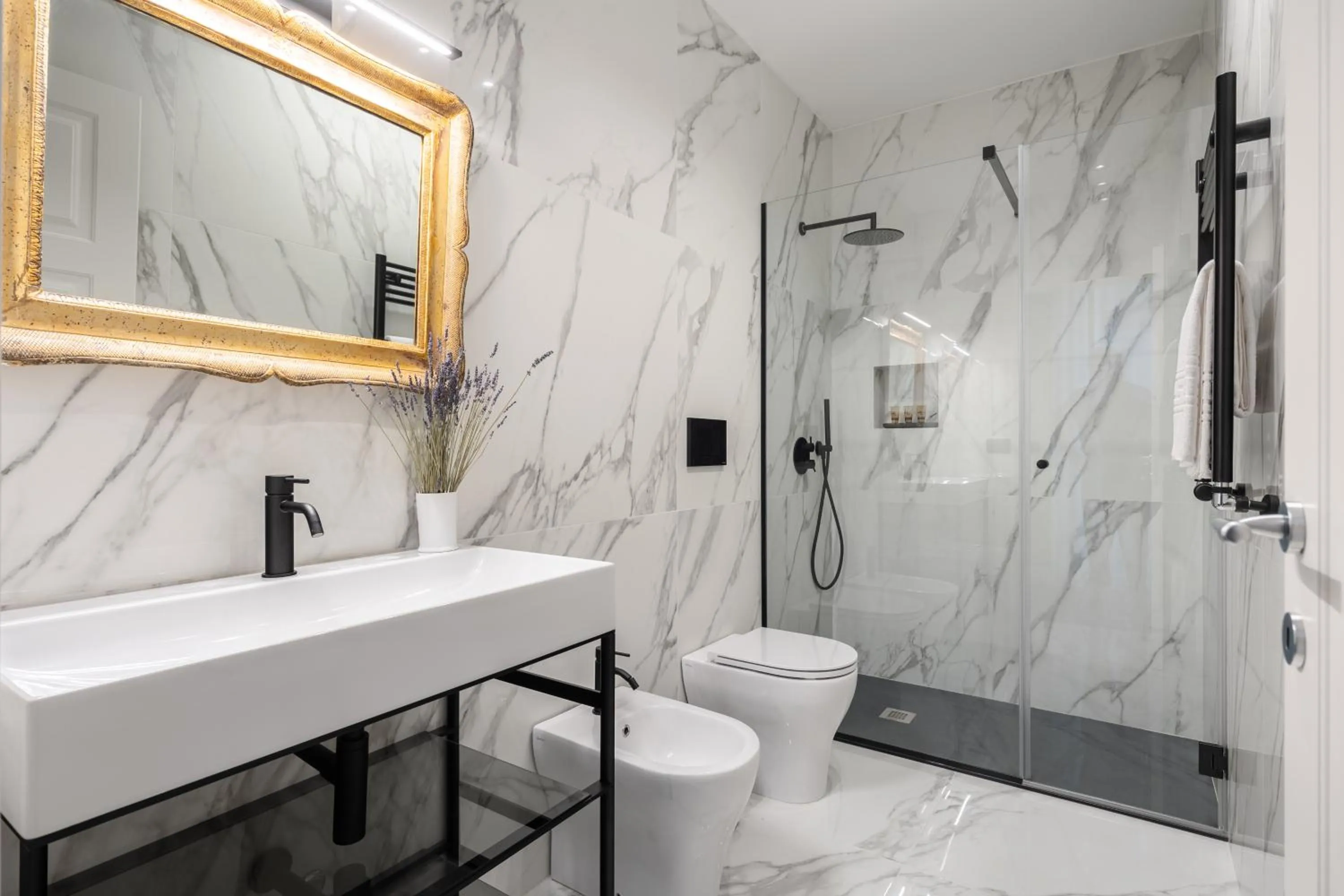 Bathroom in Vossia Luxury Rooms & Sicilian Living