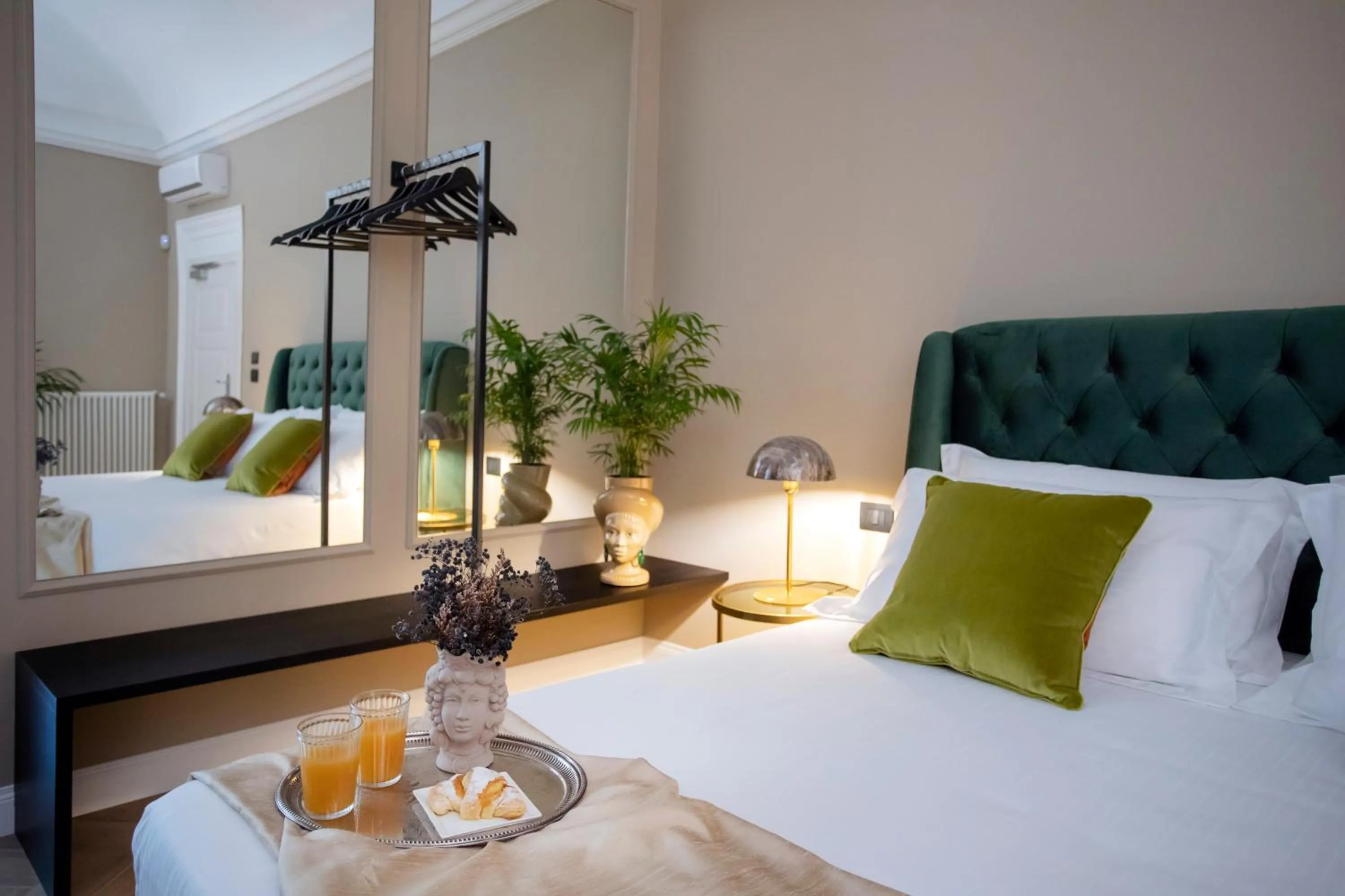 Bedroom, Bed in Vossia Luxury Rooms & Sicilian Living