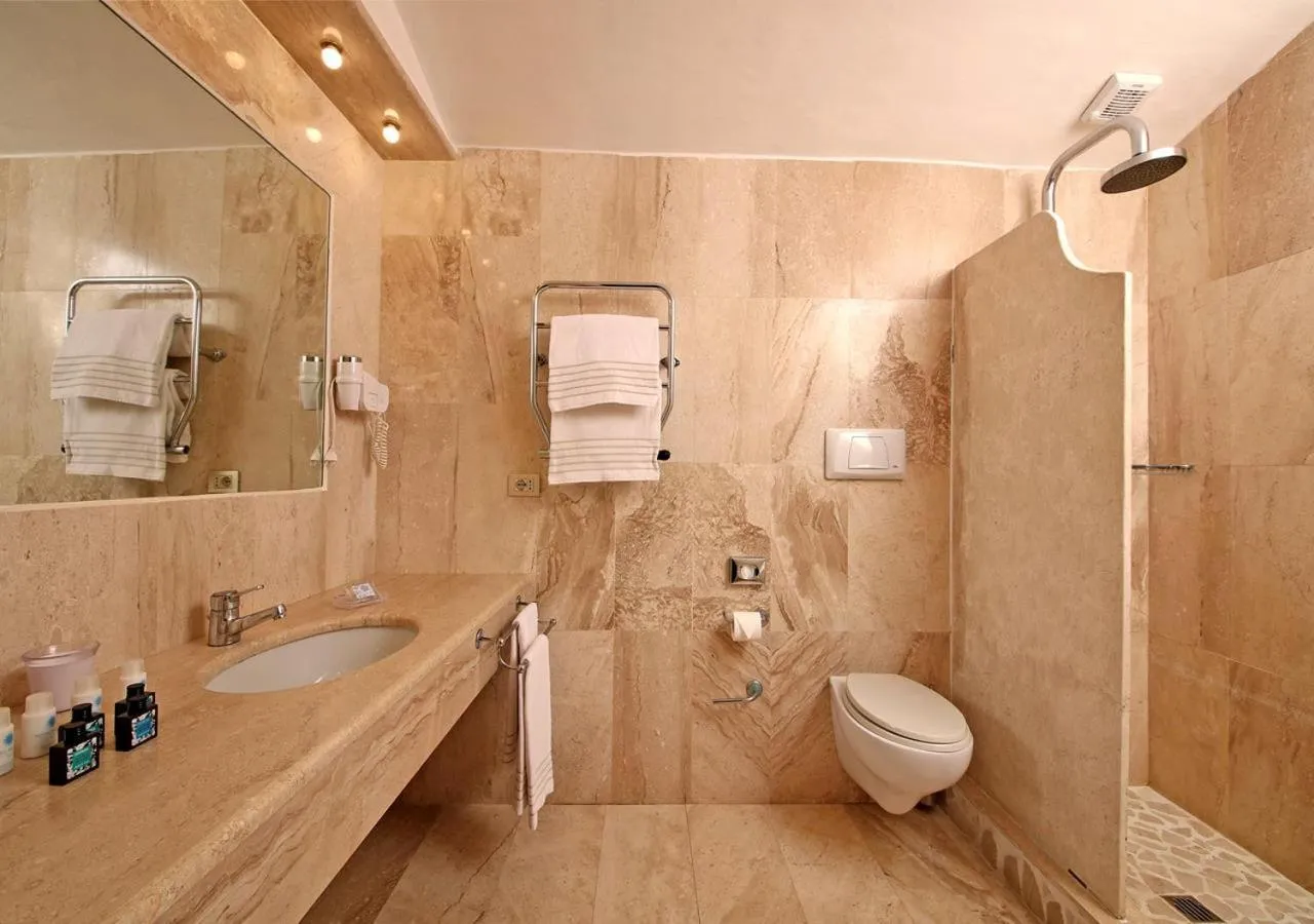 Bathroom in Hotel Balocco