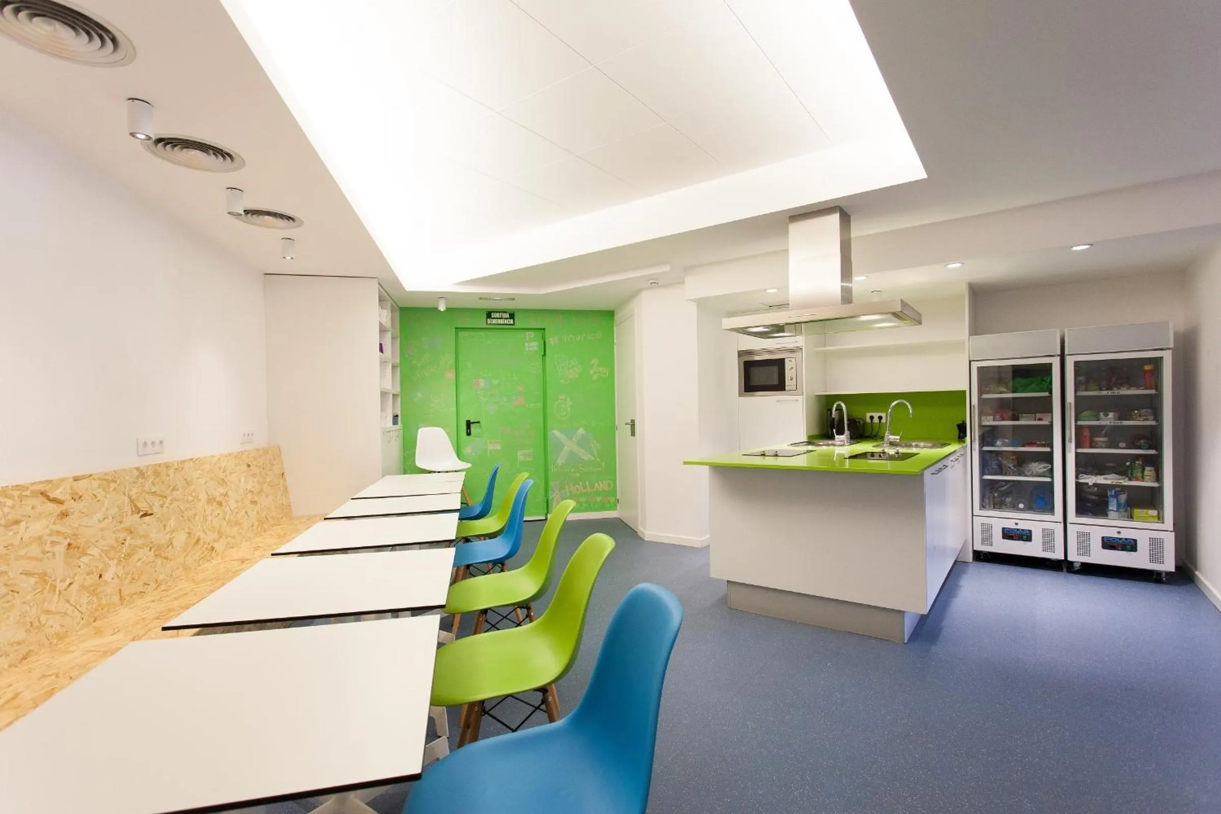 Kitchen or kitchenette in Dream Cube Hostel