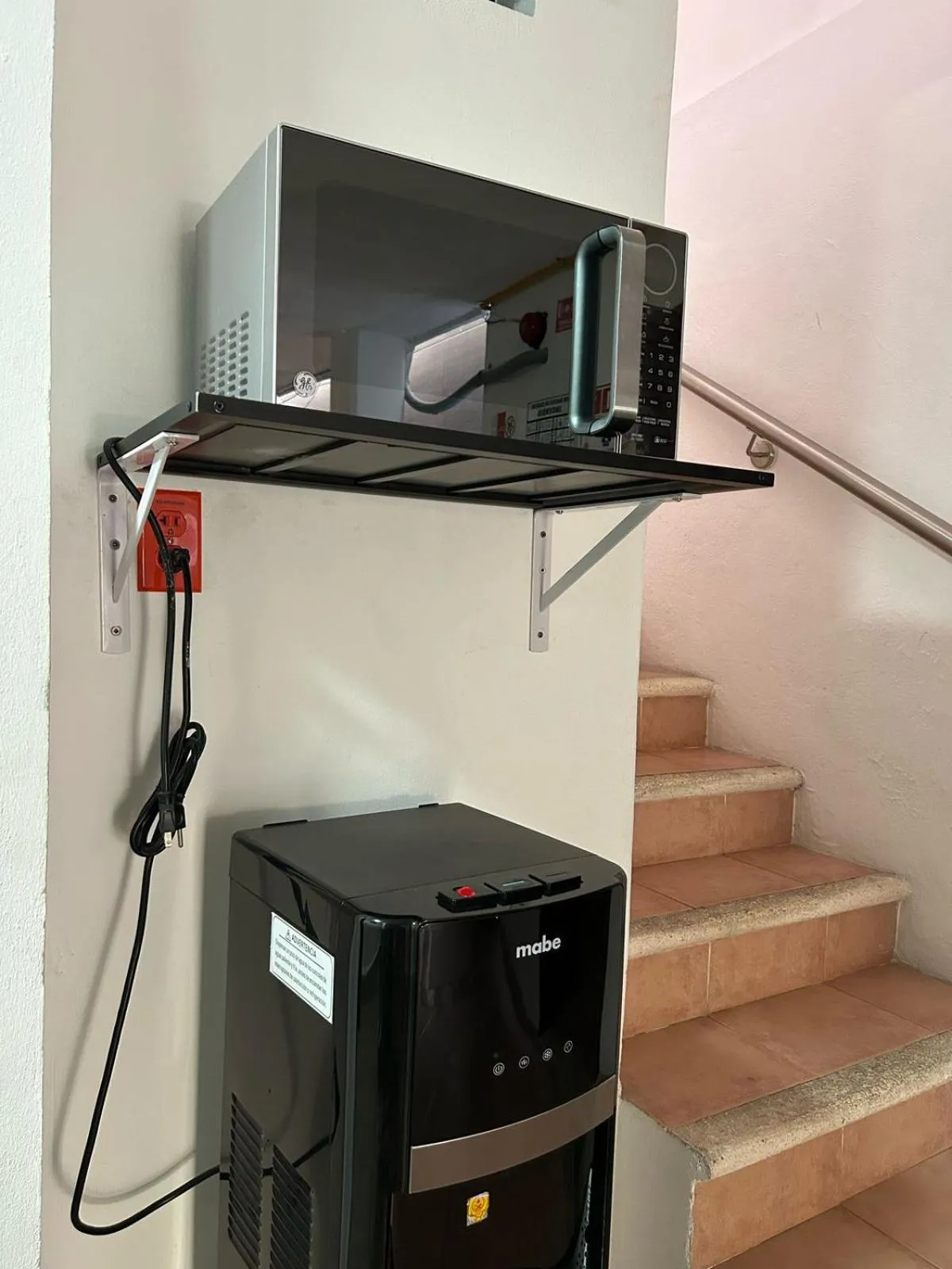 Guests in Hotel Marcianito