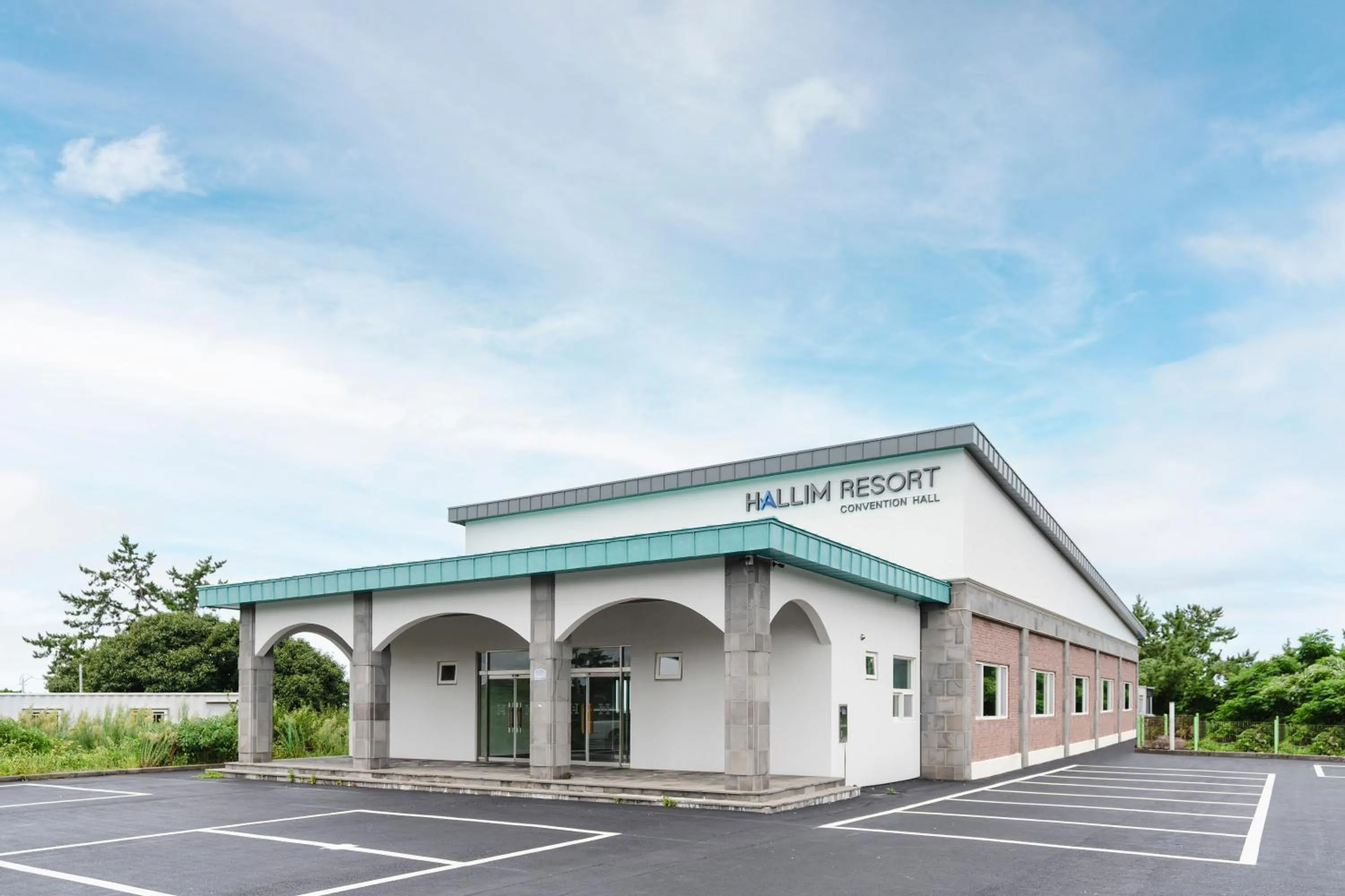 Property building in Hallim Resort