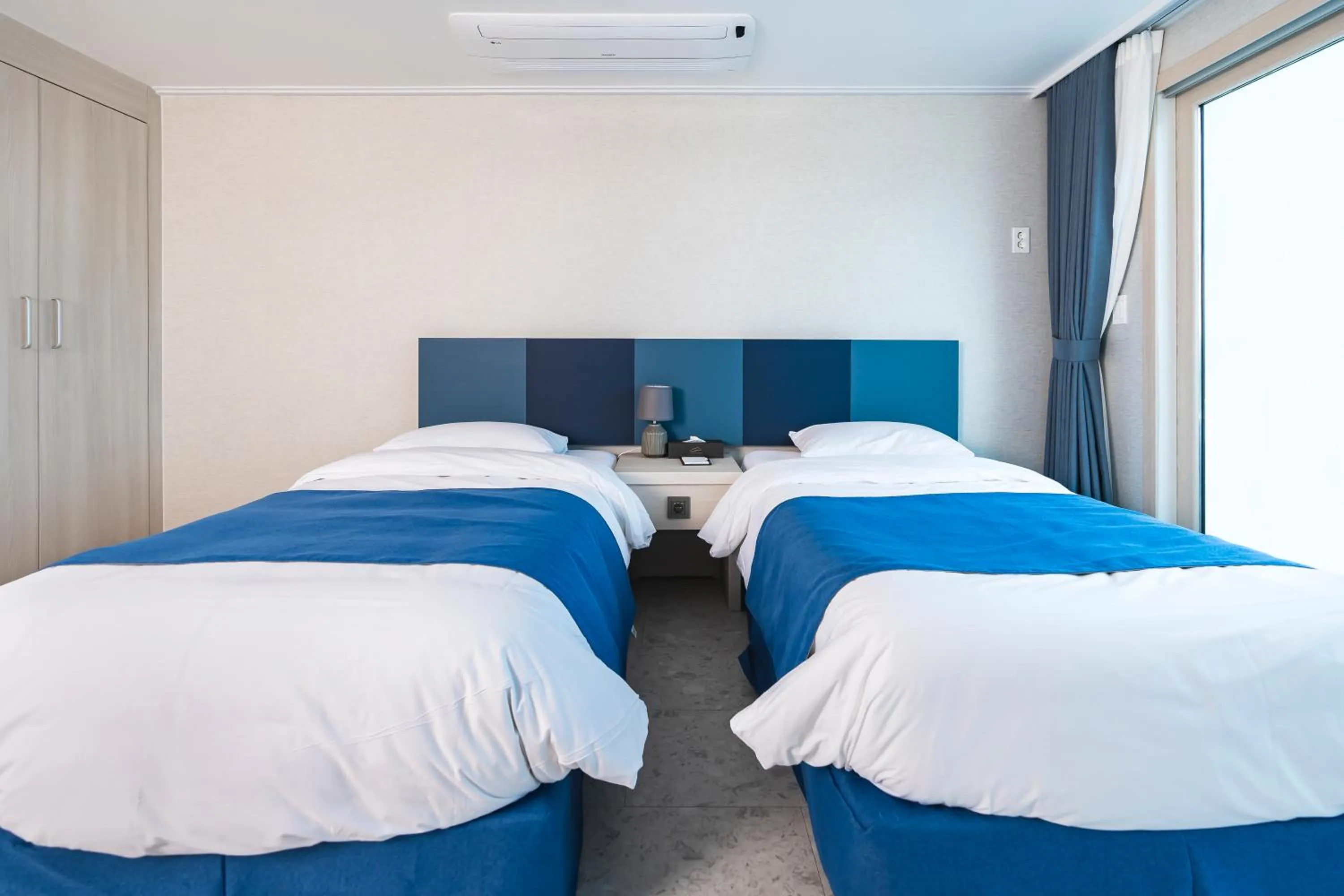 Bed in Hallim Resort