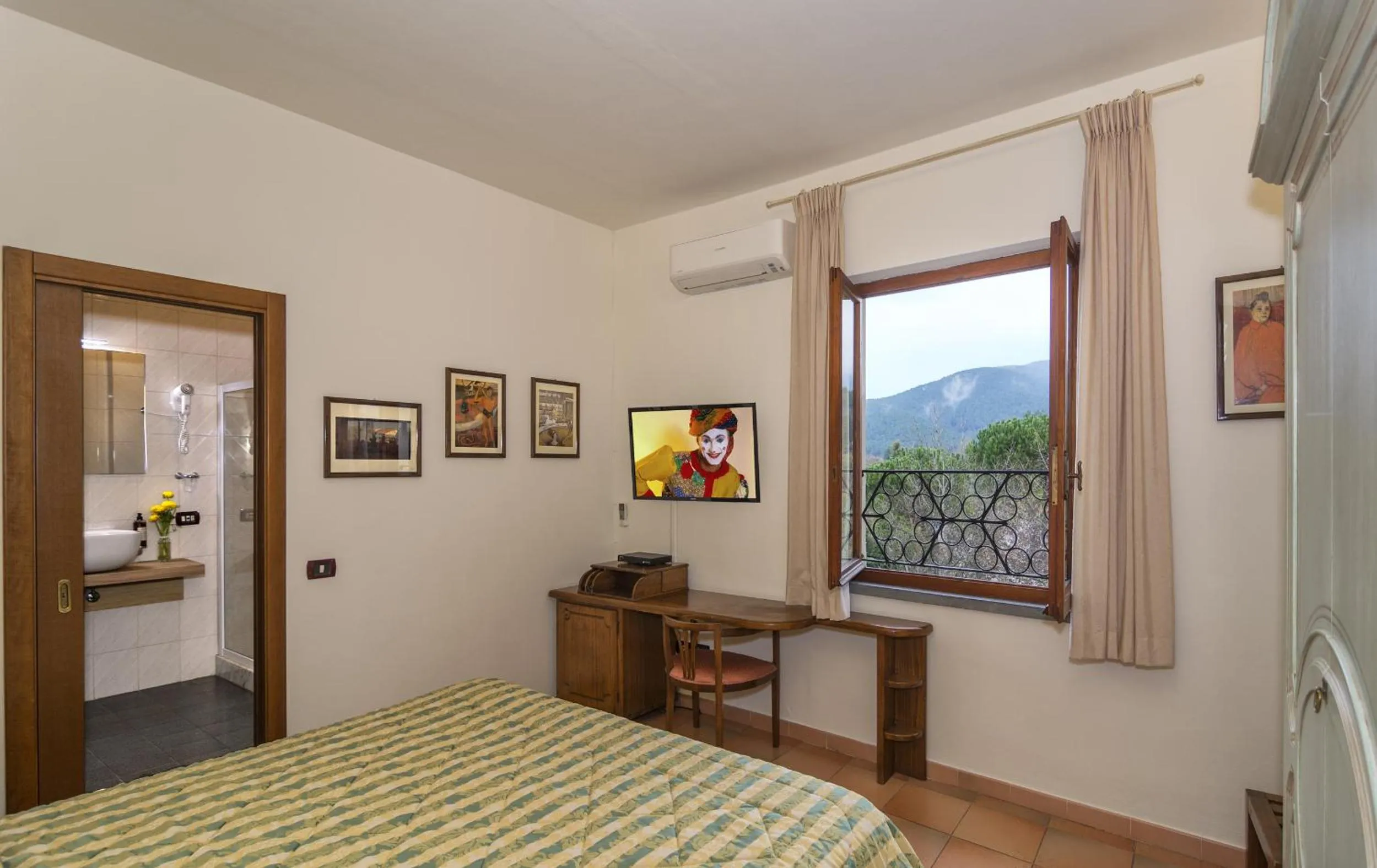 Bedroom, Bed in Hotel Ristorante da Carlos
