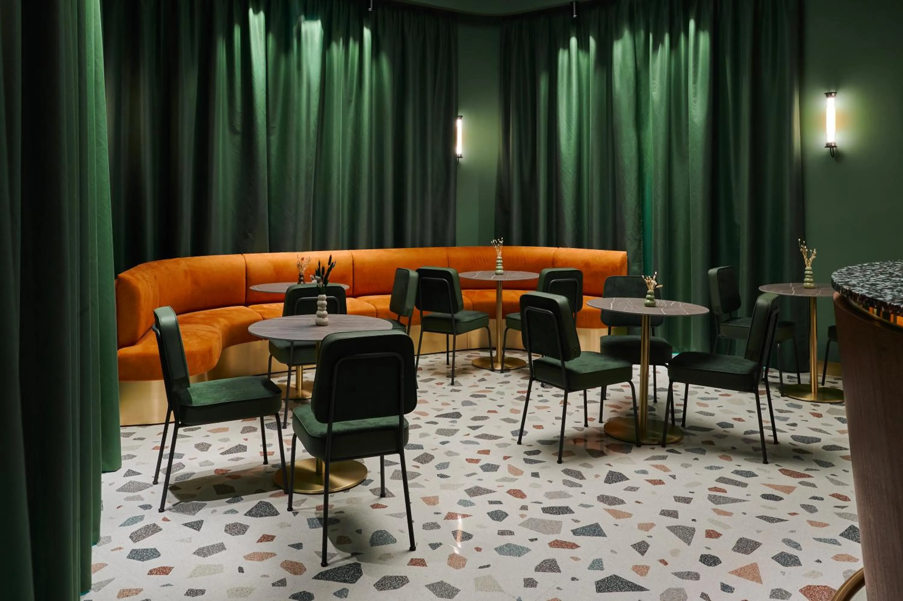 Lounge or bar in Best Western Hotel Biri