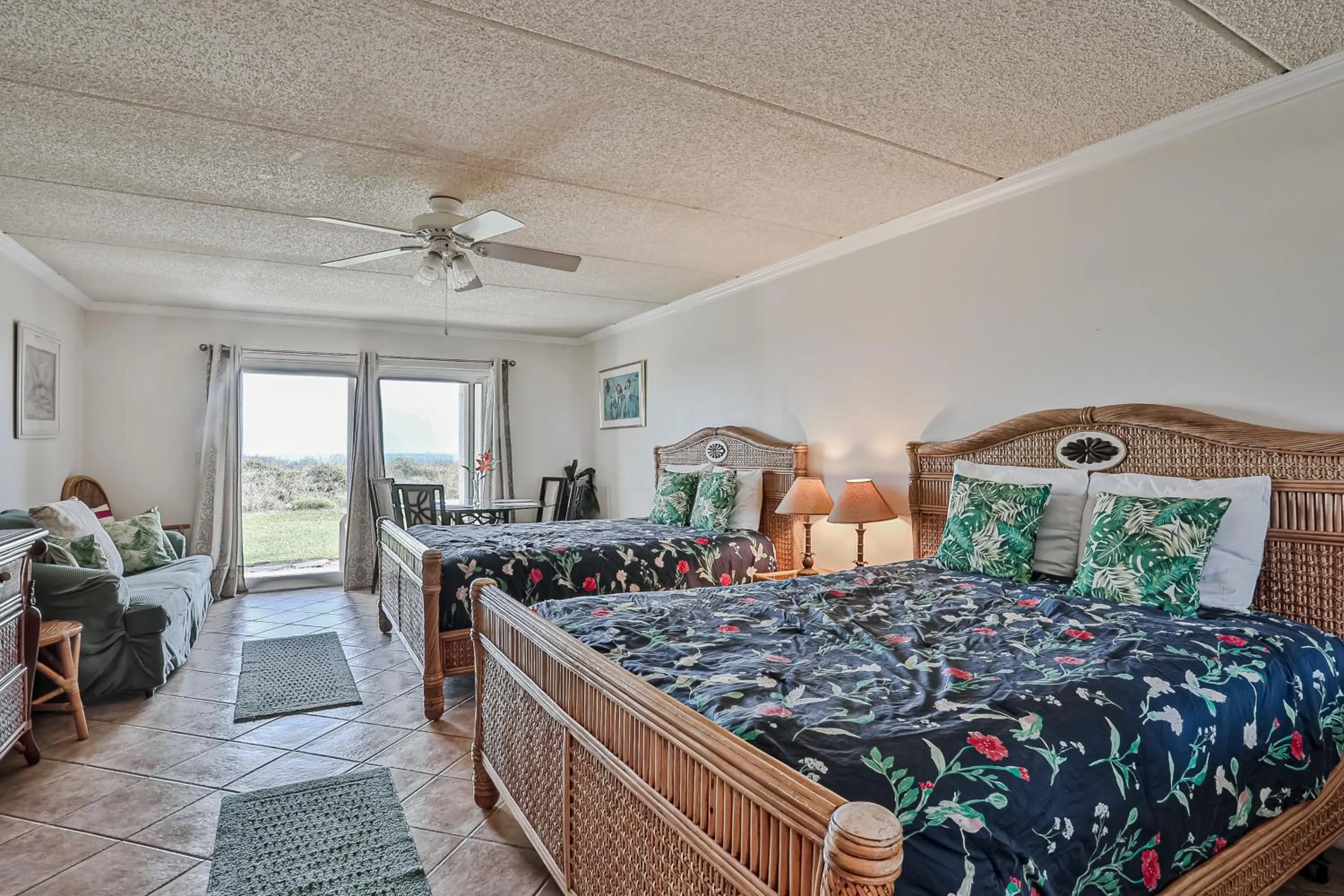 Bed in Four Winds Oceanfront Condo