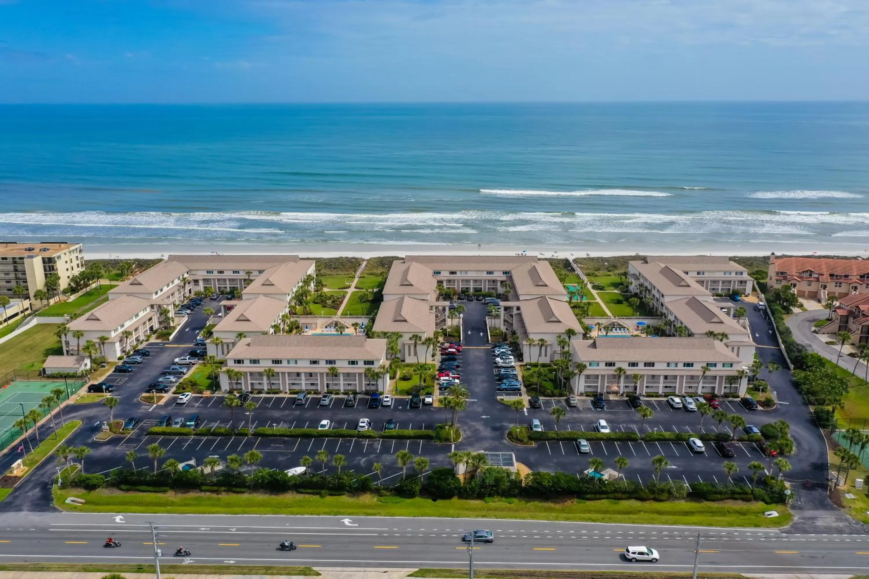 Four Winds Oceanfront Condo
