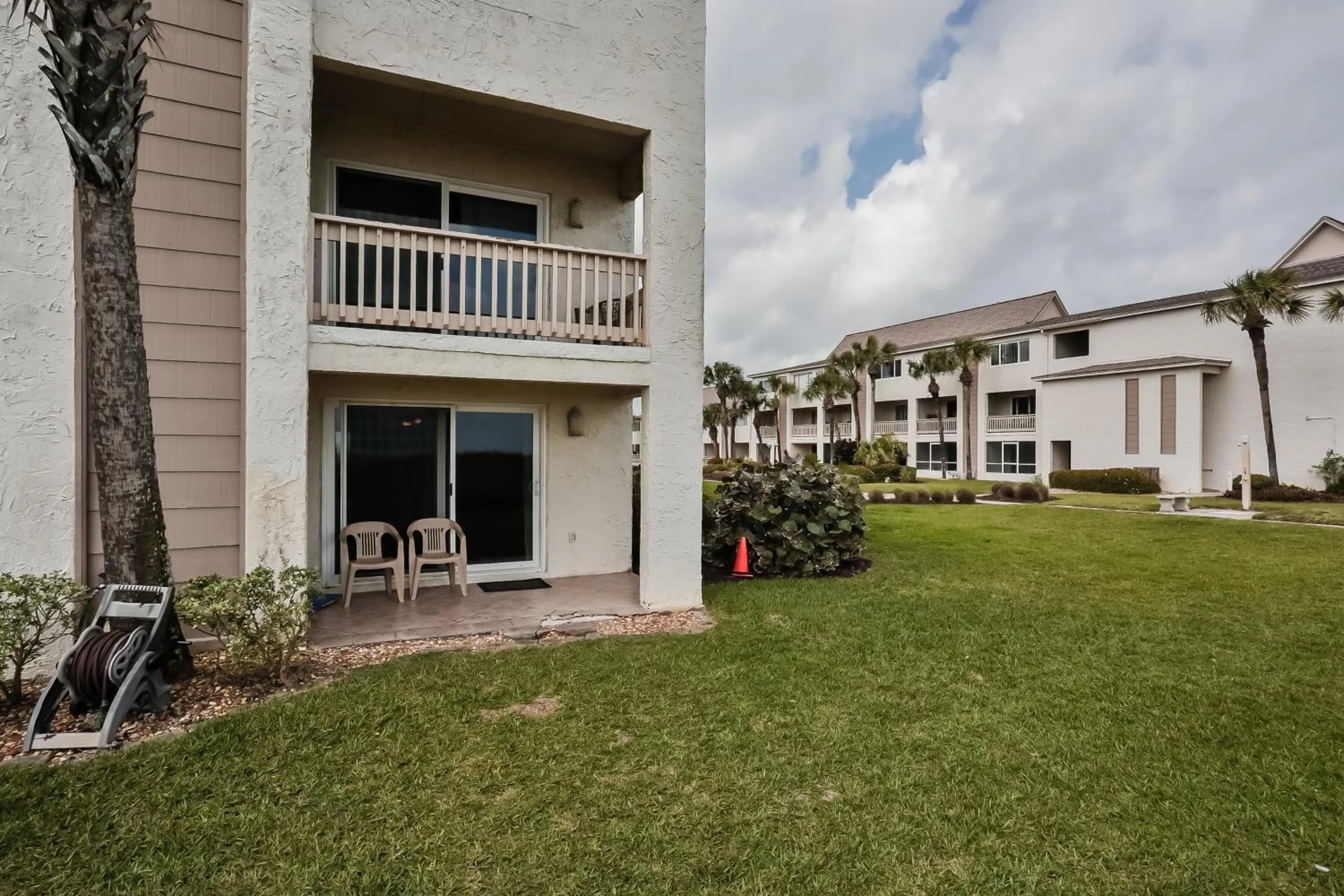 Four Winds Oceanfront Condo