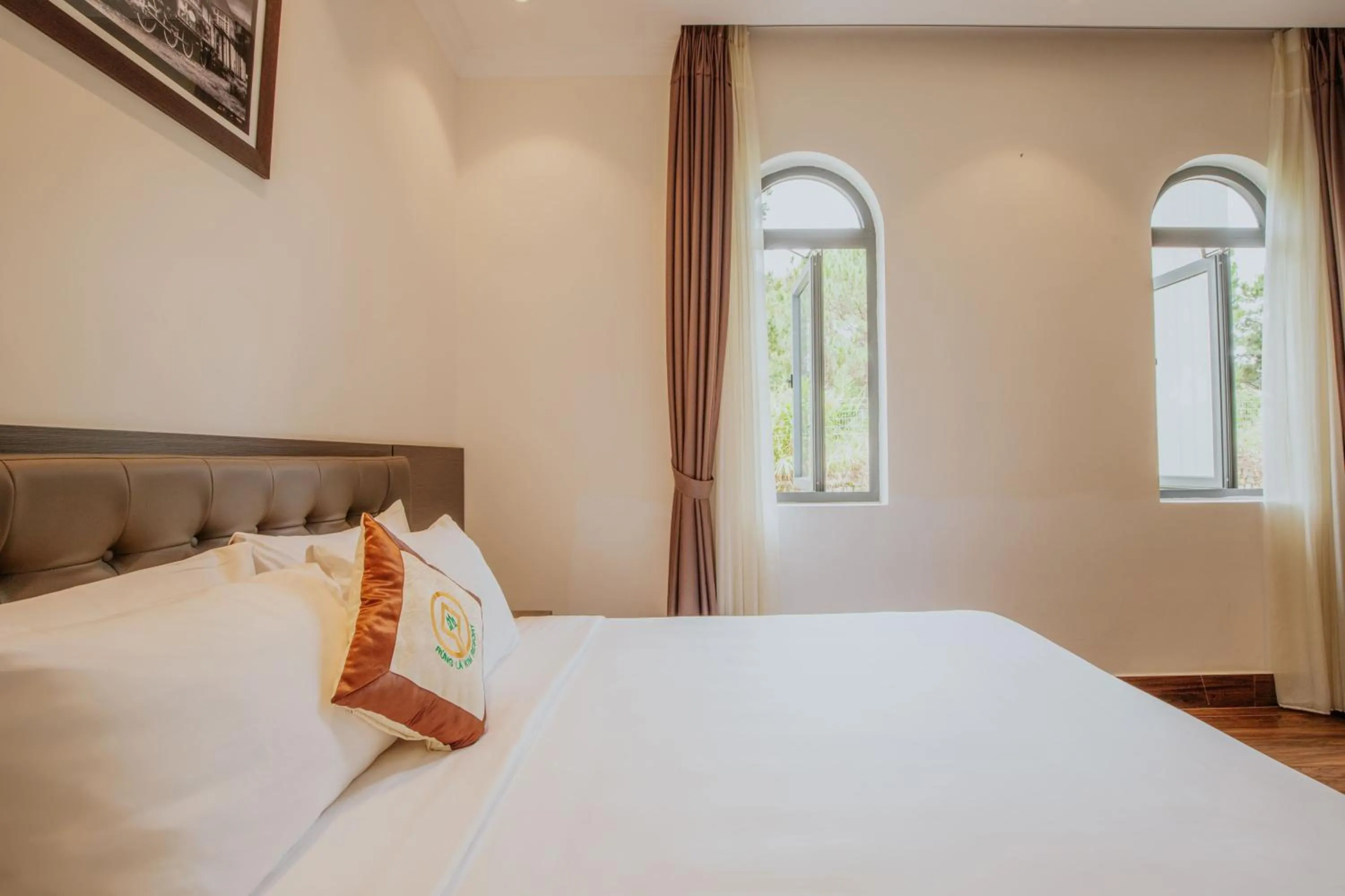 Bedroom, Bed in Rừng Lá Kim Resort