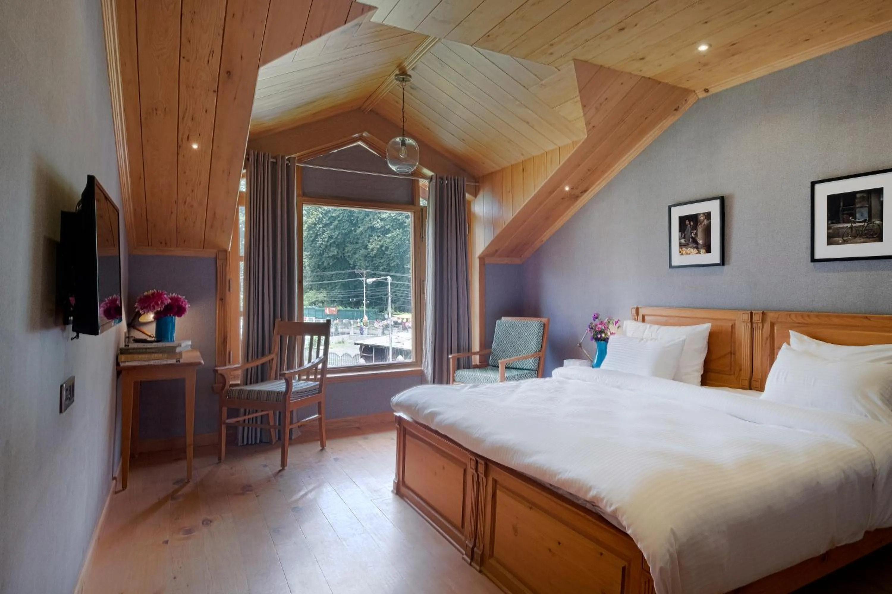 Bed in Nadis - A handcrafted boutique hotel