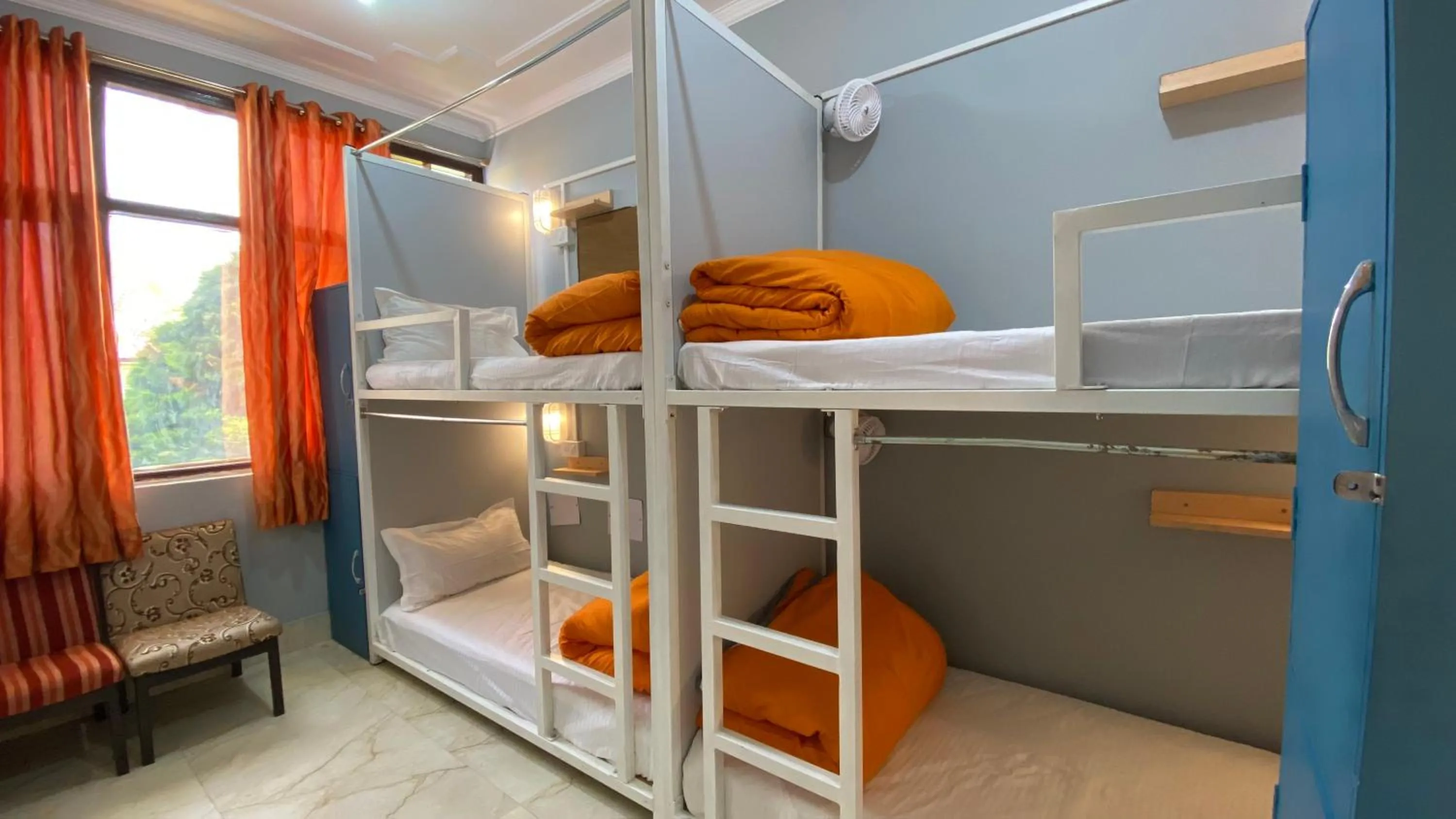 Bed in Madpackers Bir