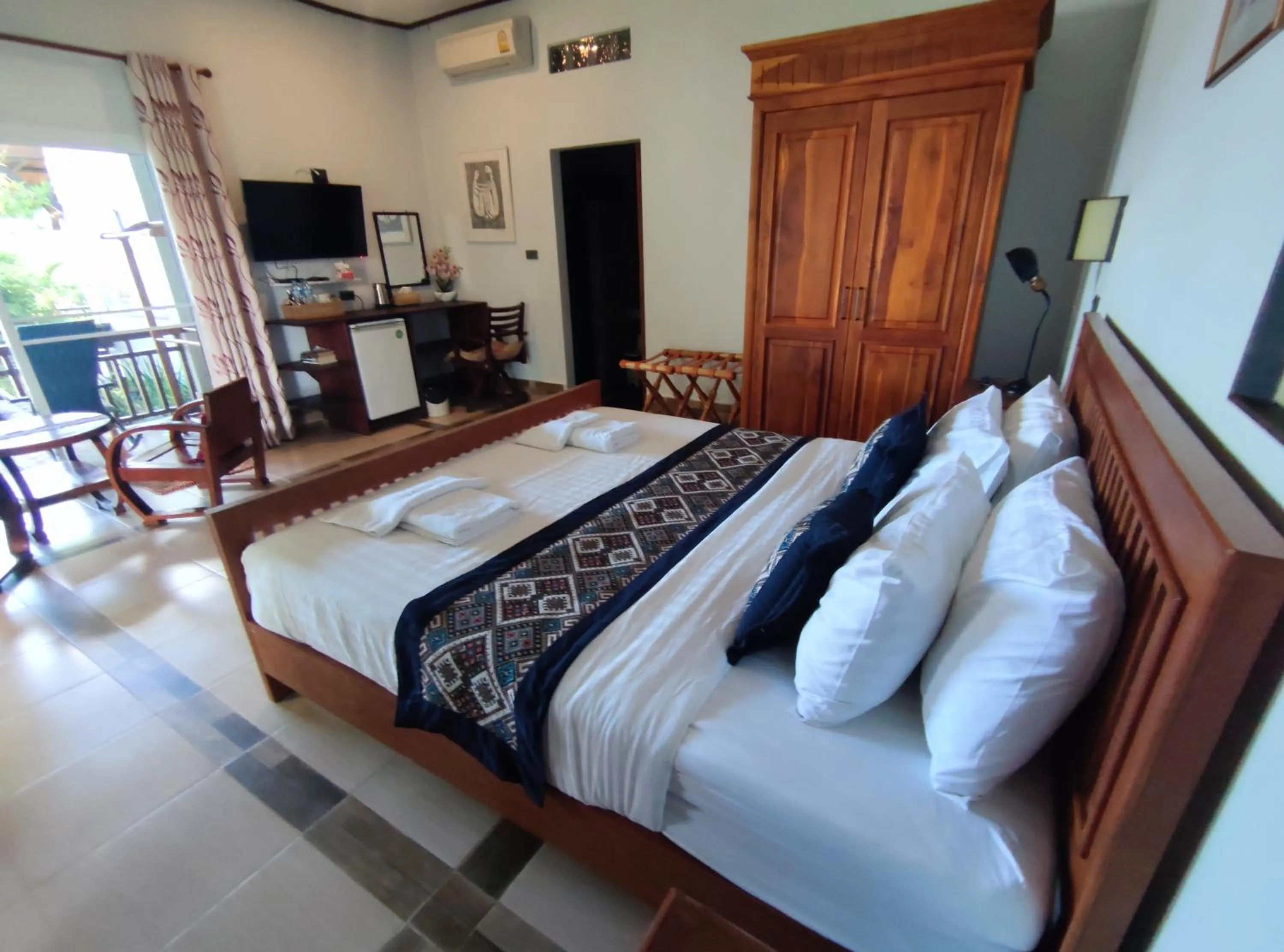 Seating area, Bed in Nakorn River View