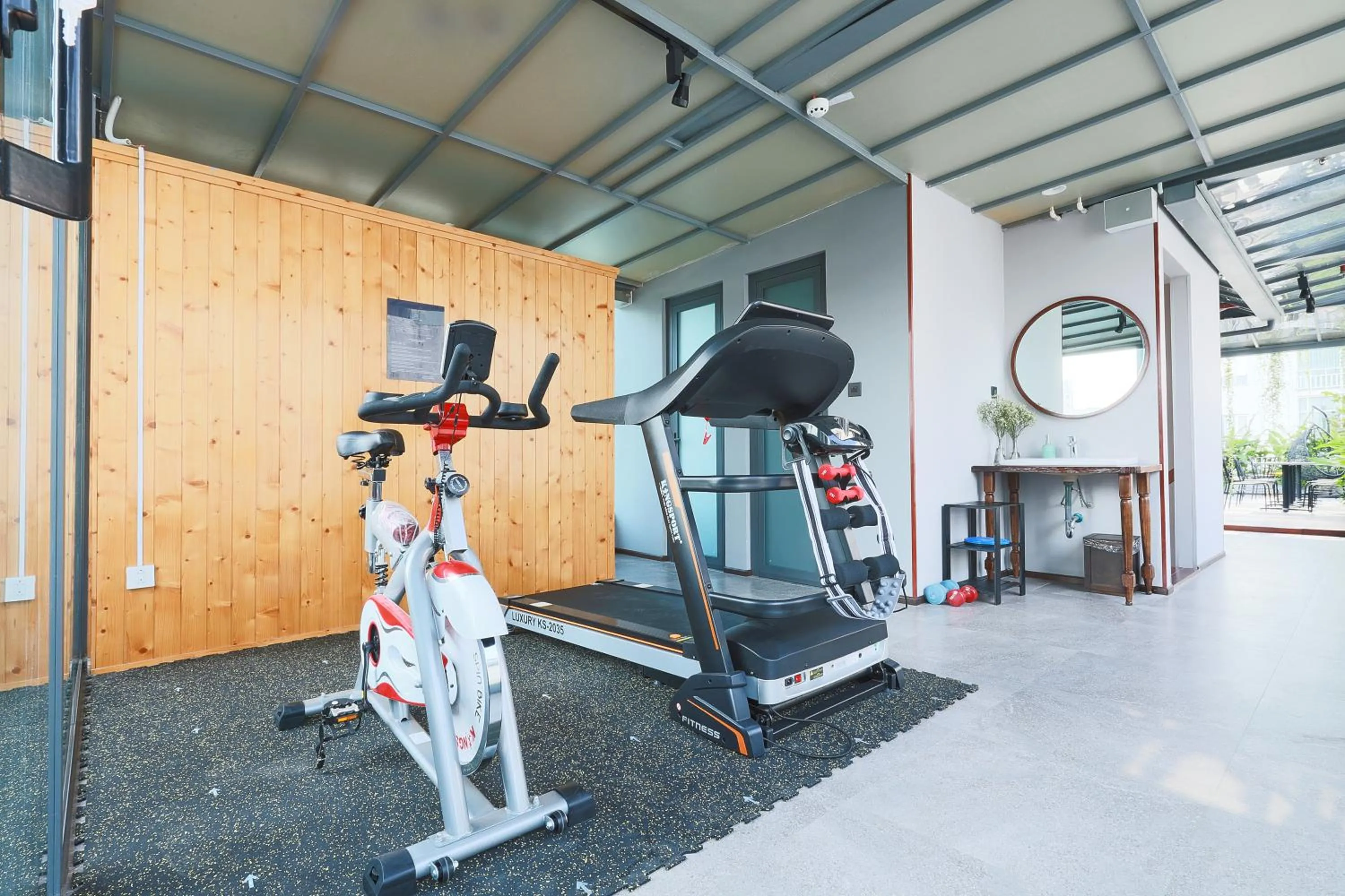 Area and facilities in CHERRY BOUTIQUE HOTEL