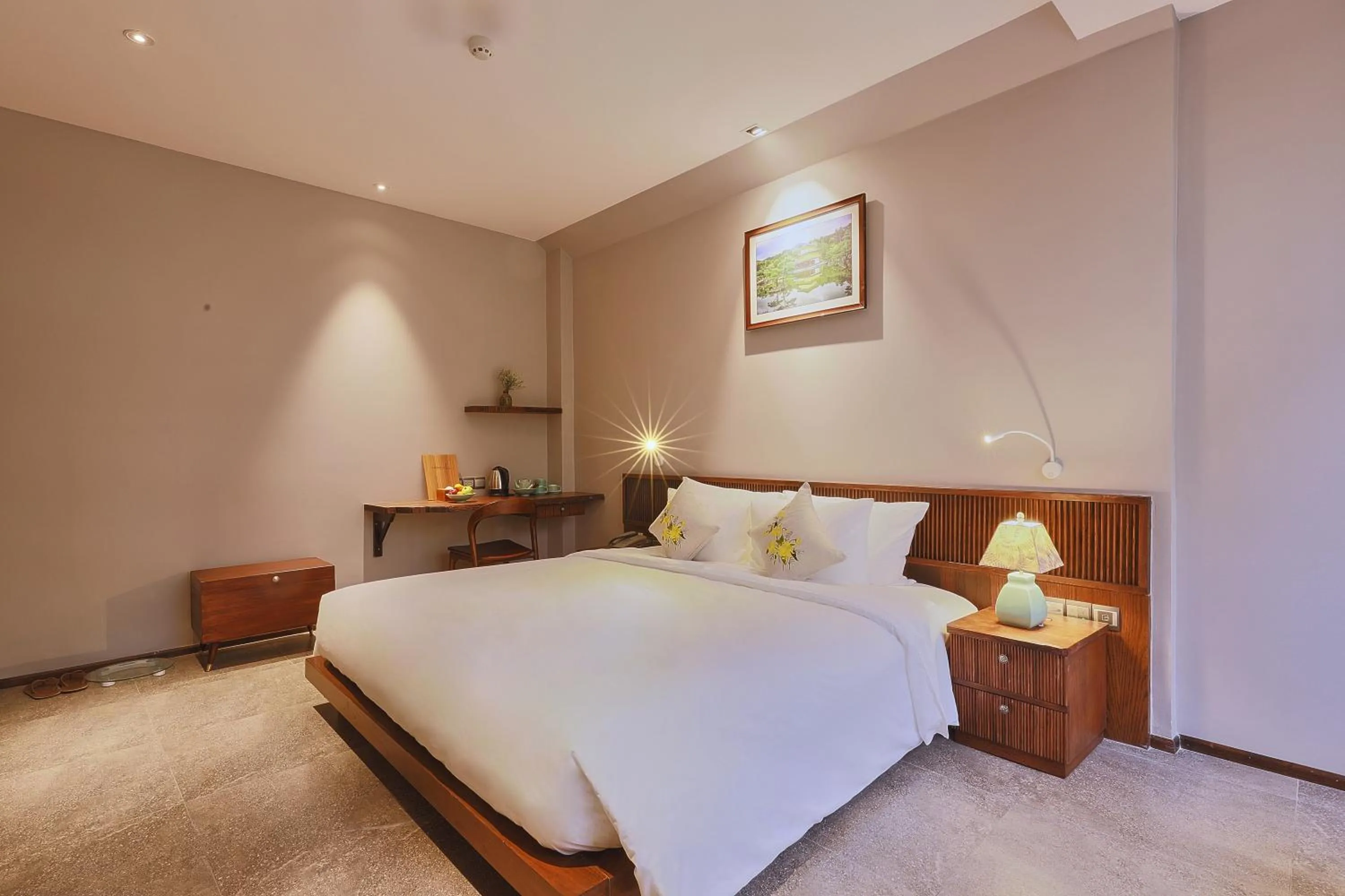 Living room, Bed in CHERRY BOUTIQUE HOTEL