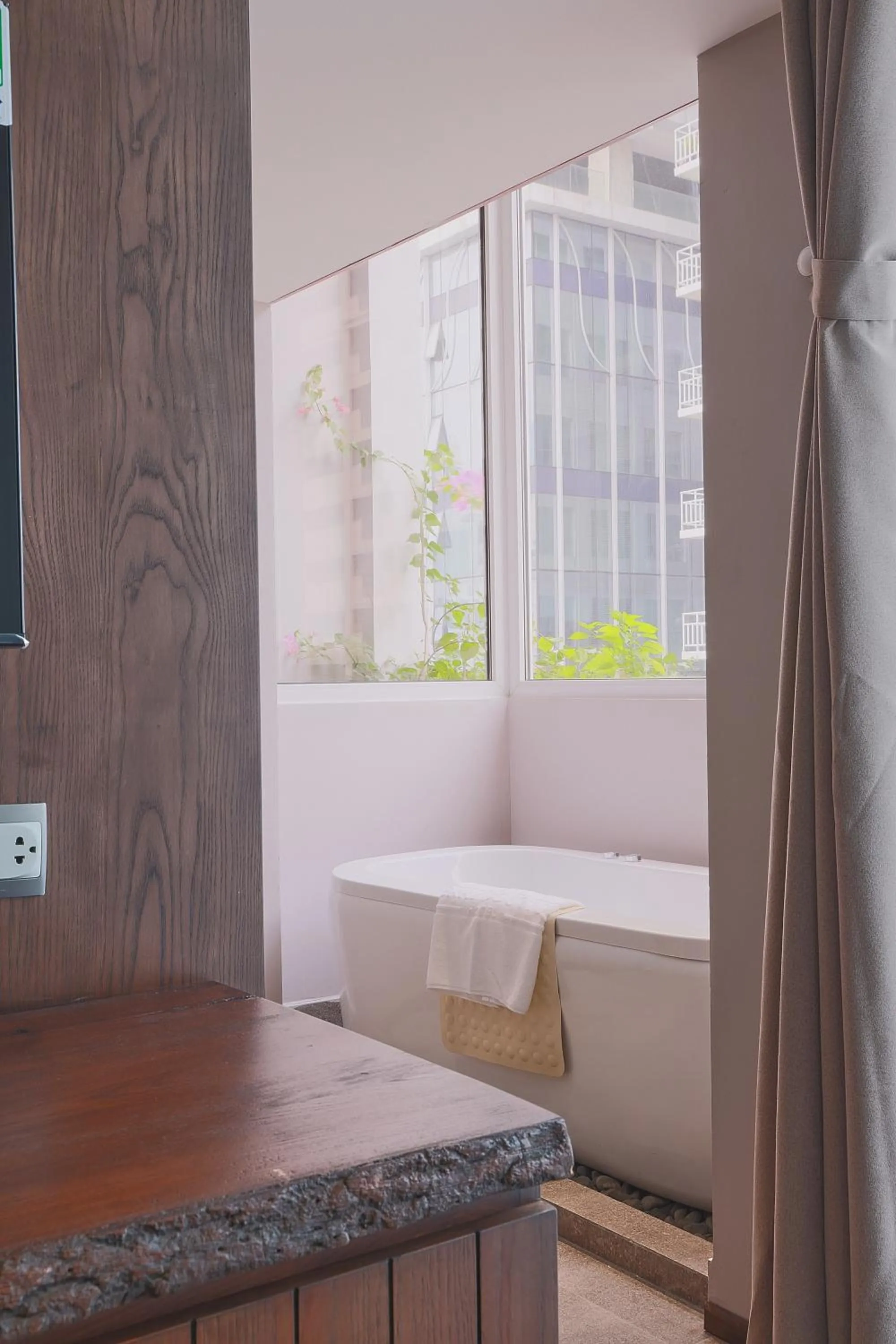 Shower in CHERRY BOUTIQUE HOTEL