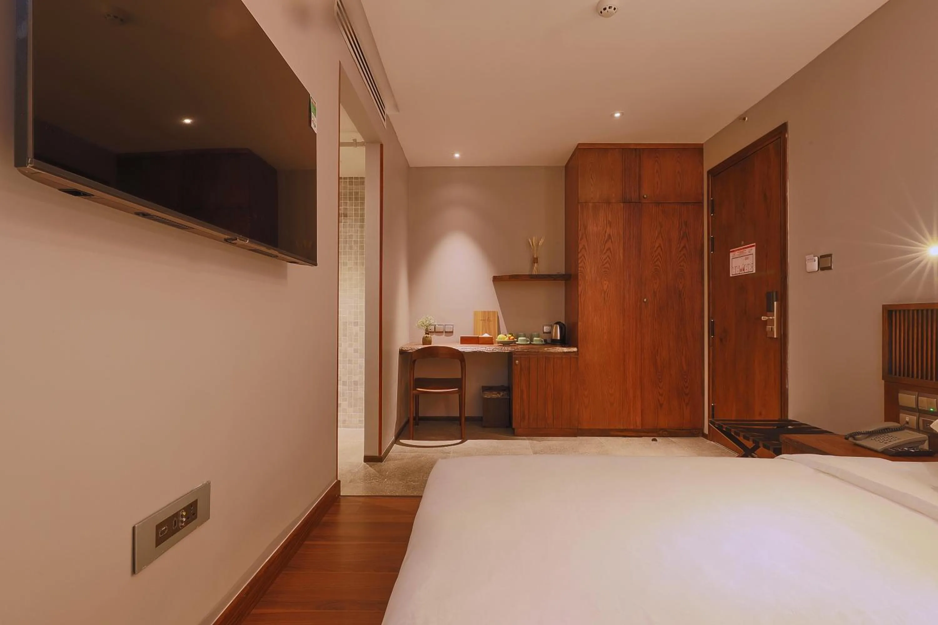 Living room, Bed in CHERRY BOUTIQUE HOTEL