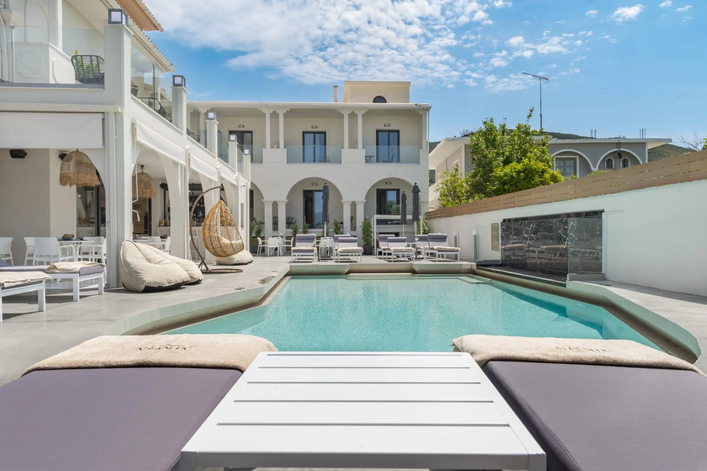 Property building in Nikon Boutique Hotel