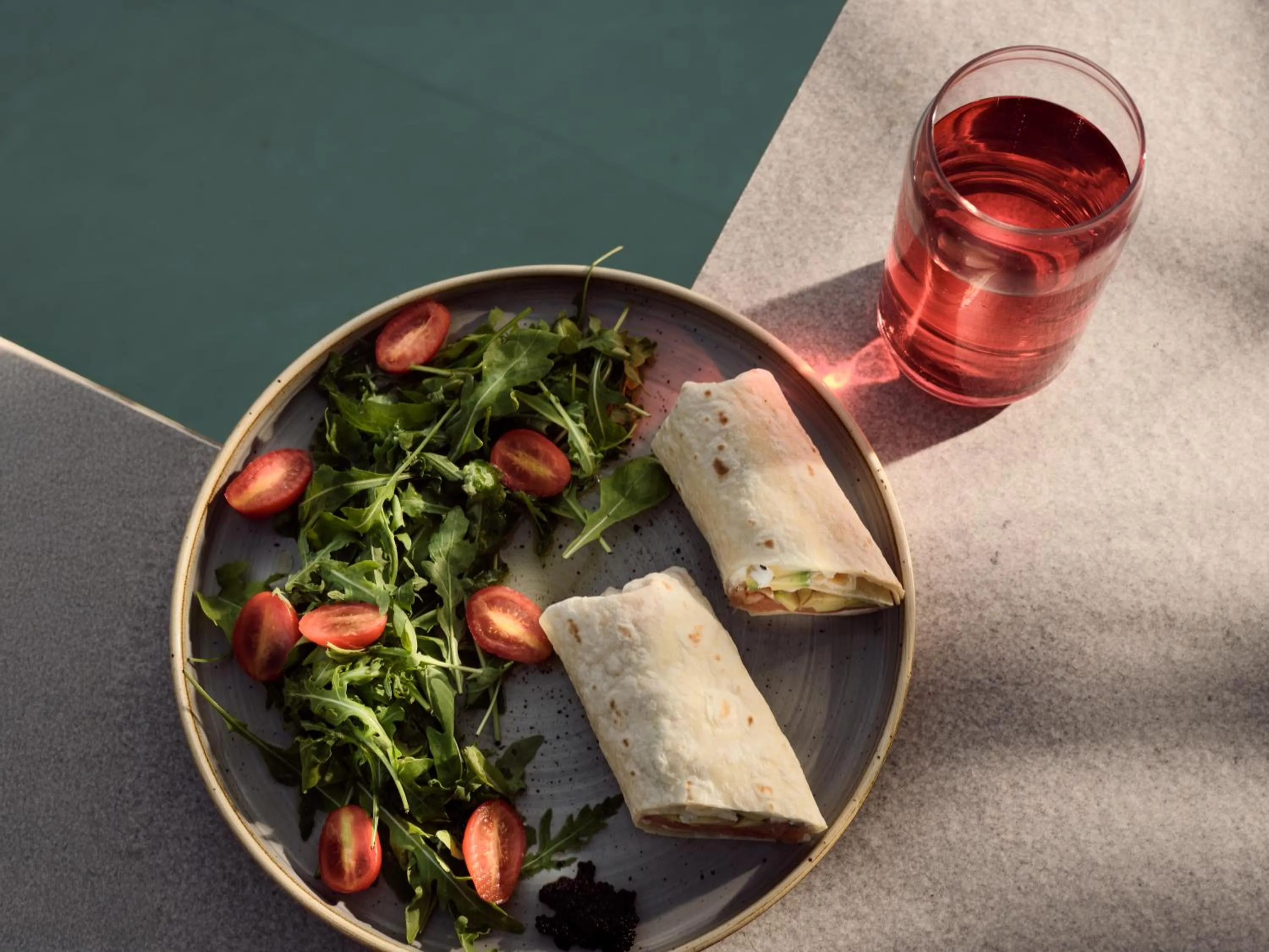 Food and drinks in Nikon Boutique Hotel