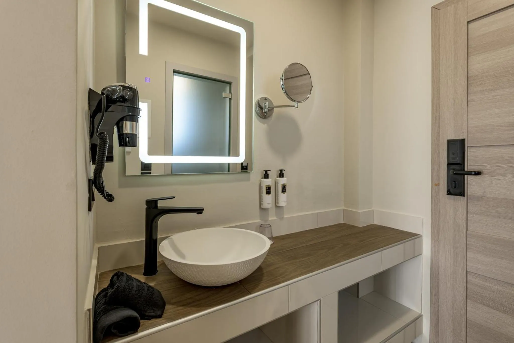 Bathroom in Nikon Boutique Hotel