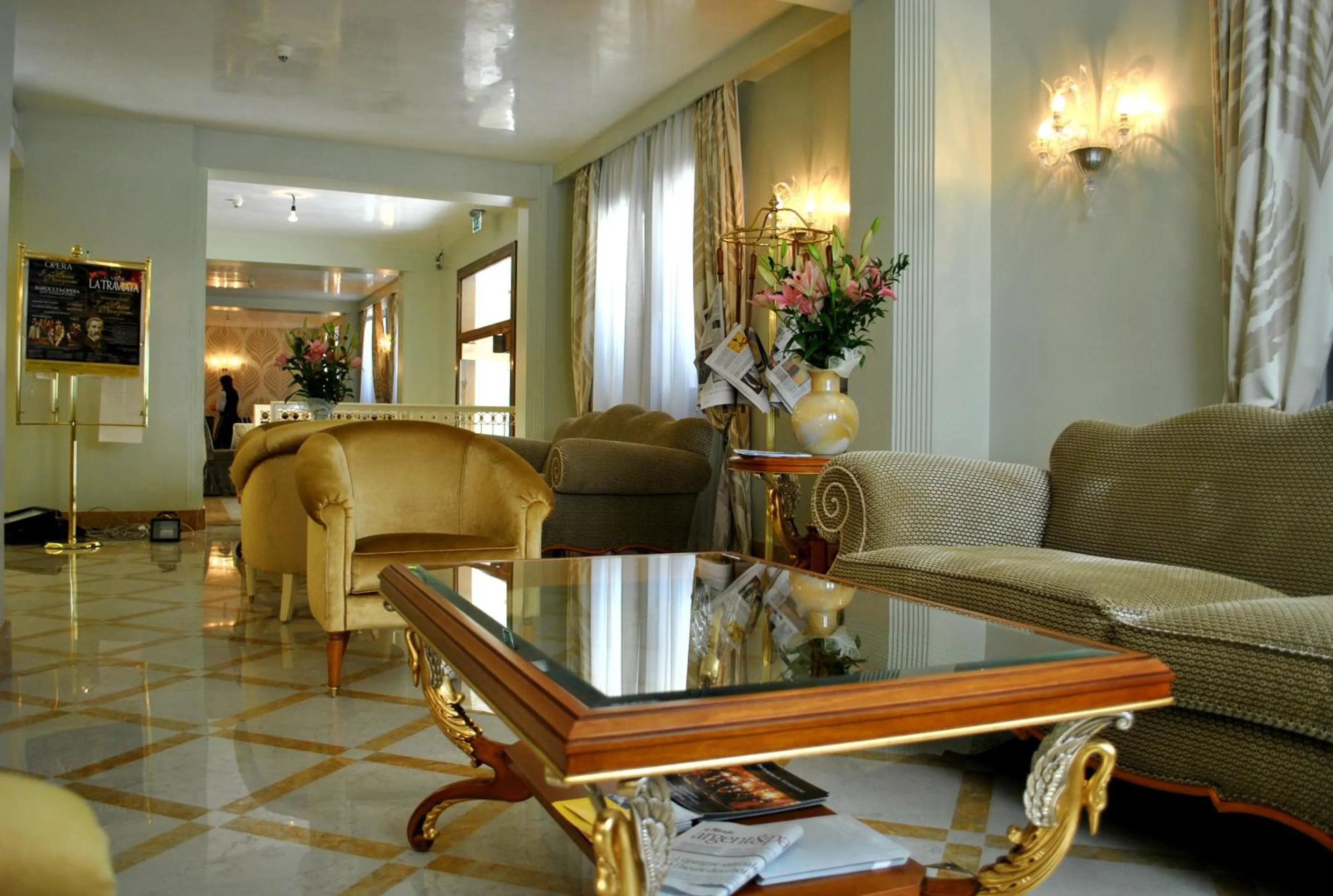 Lobby or reception in Hotel Carlton Capri