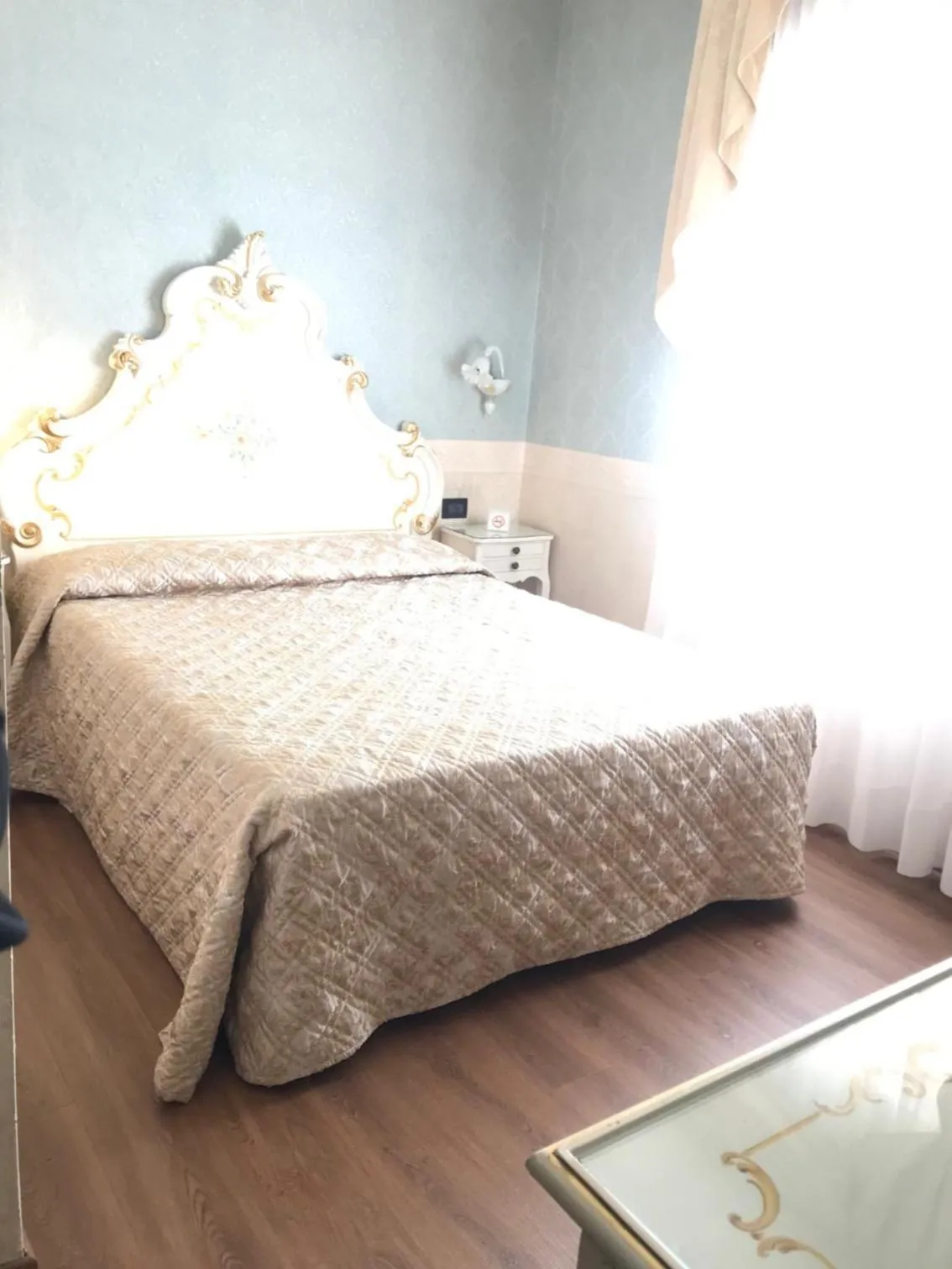 Bed in Hotel Carlton On The Grand Canal