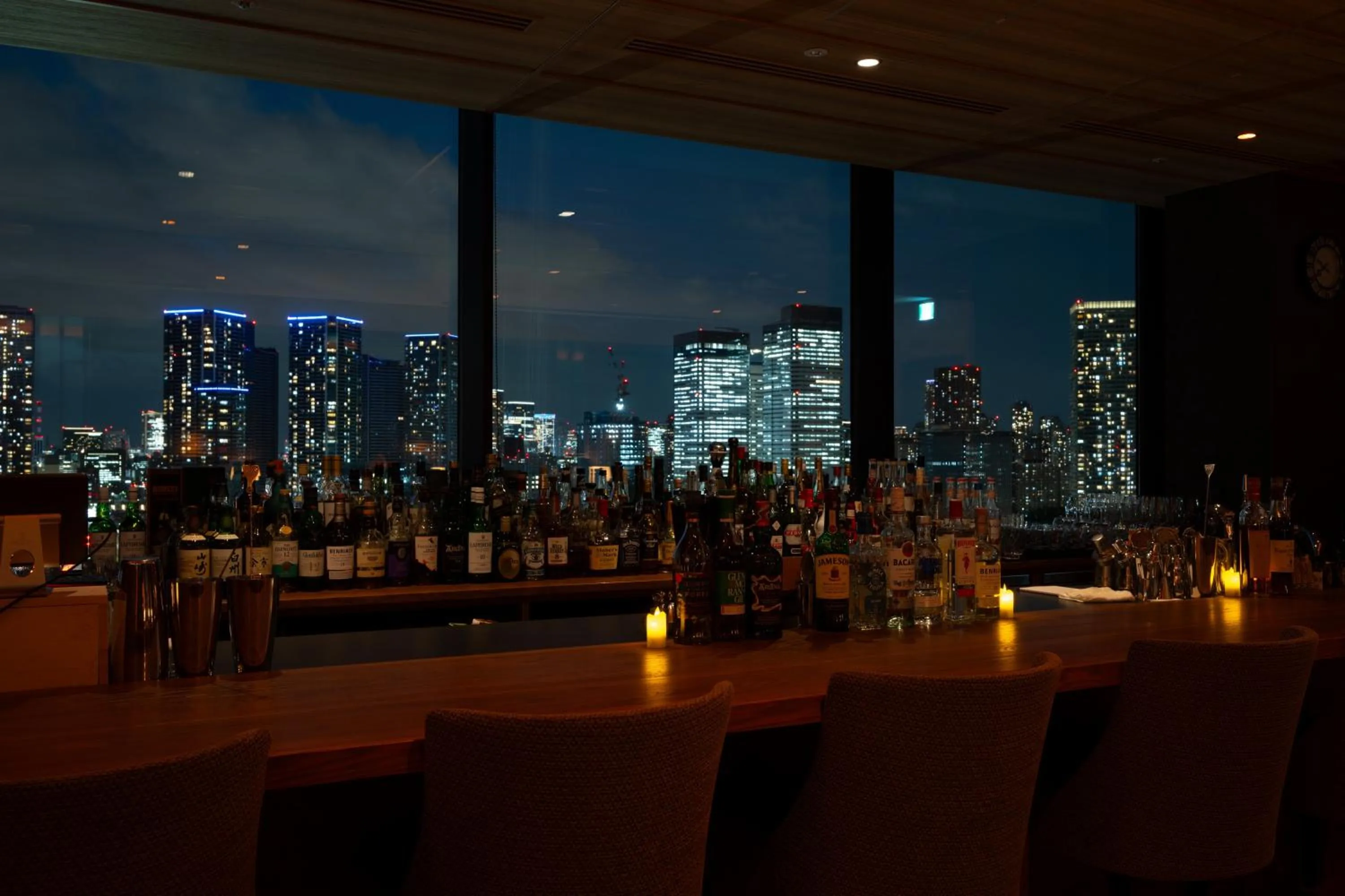 Lounge or bar in La Vista Tokyo Bay