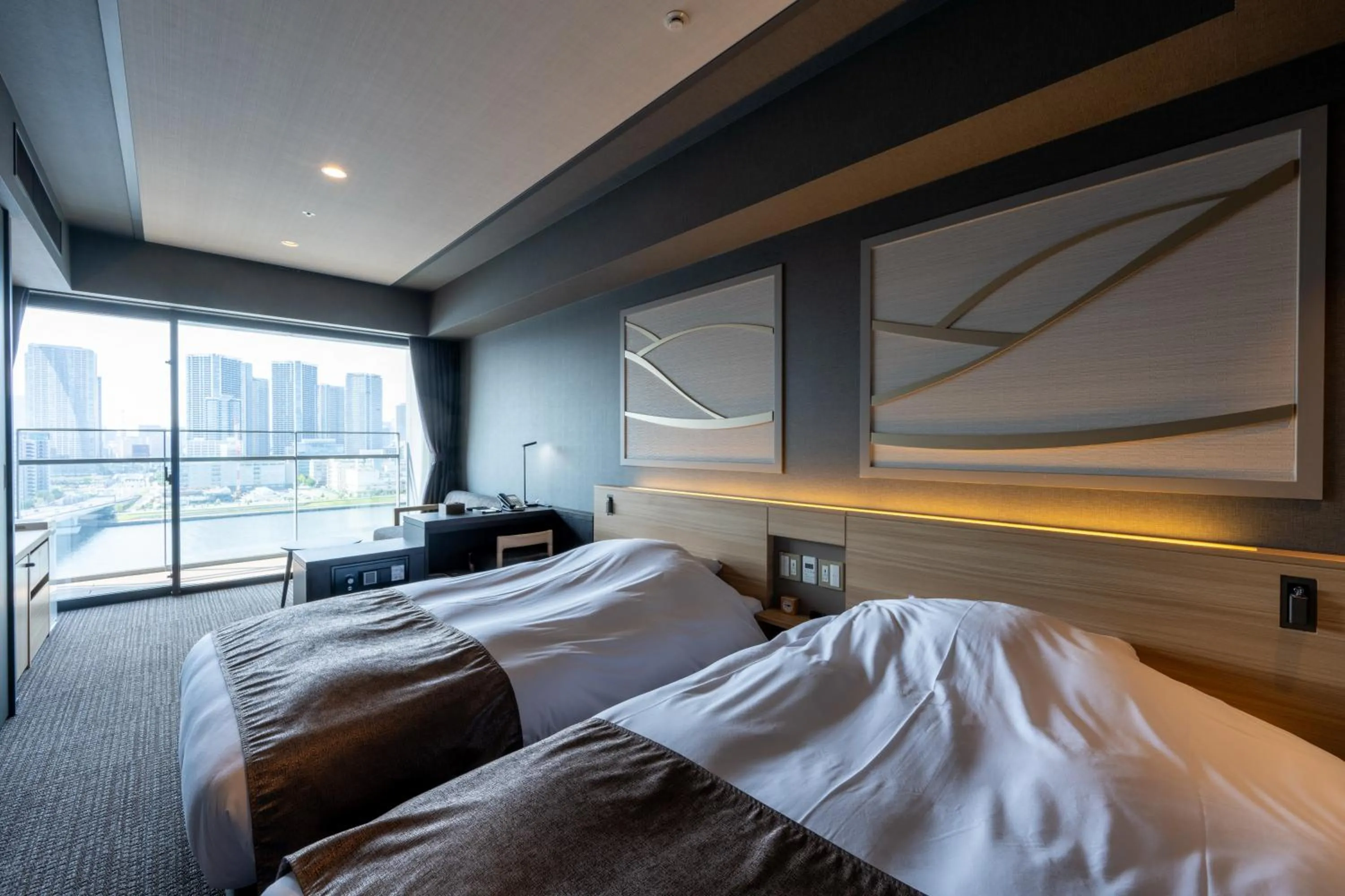 View (from property/room), Bed in La Vista Tokyo Bay