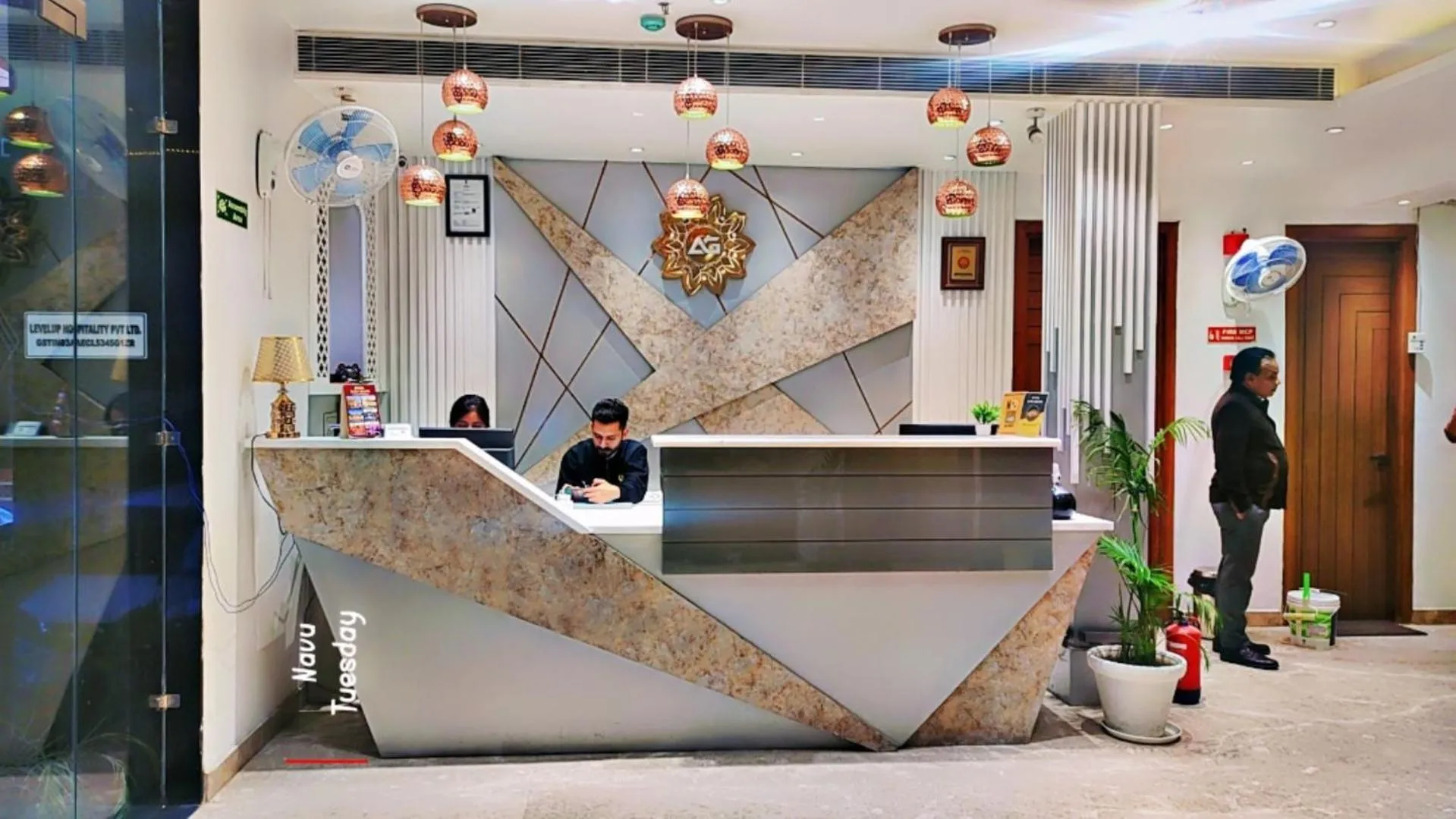 Lobby or reception in Hotel Aura Grand By Levelup Hotels