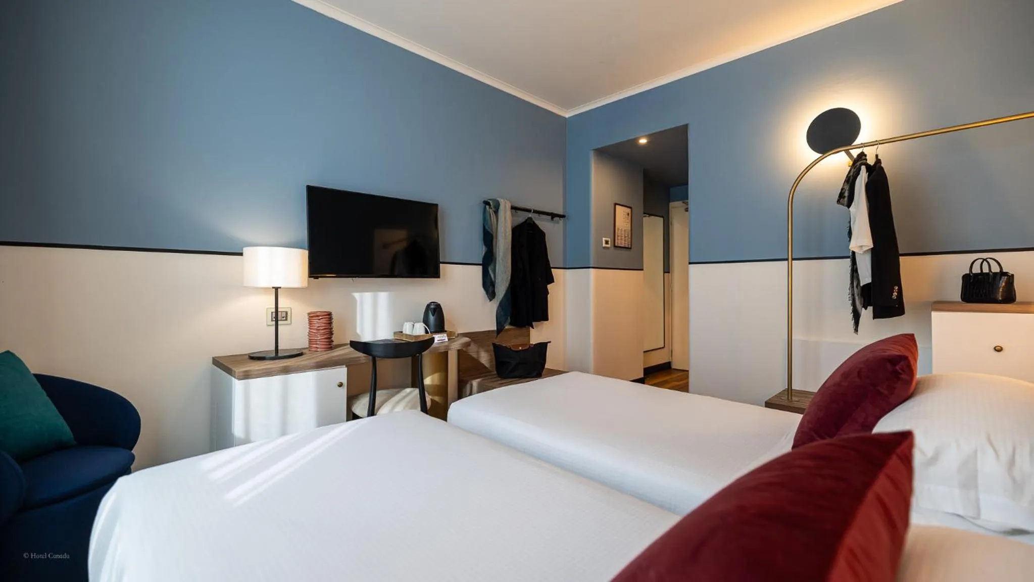 Bedroom, Bed in Hotel Canada