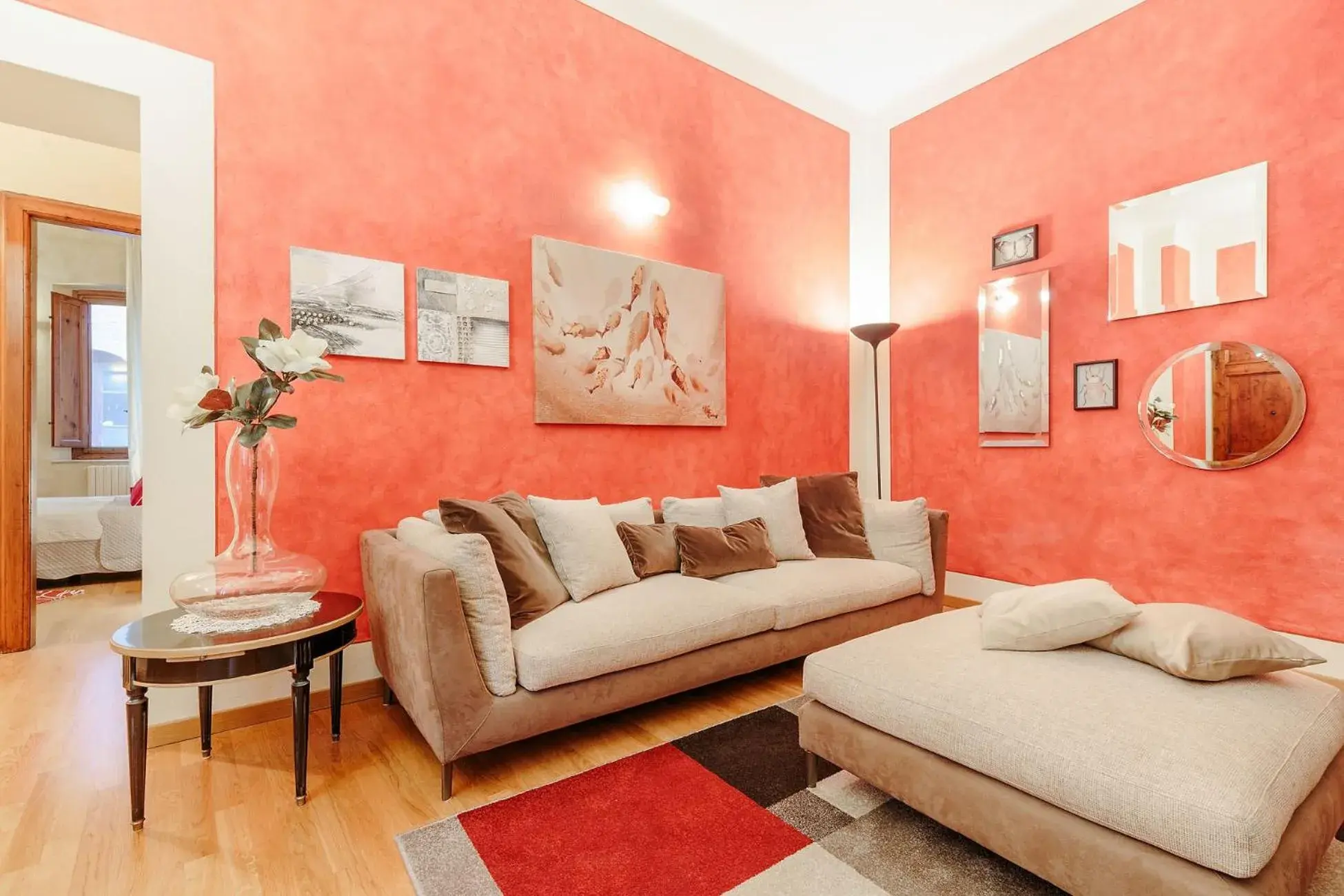 Casa Rosemary, Convenient 3 bedrooms flat in central Lucca with air conditioning Casa Rosemary, Convenient 3 bedrooms flat in central Lucca with air conditioning