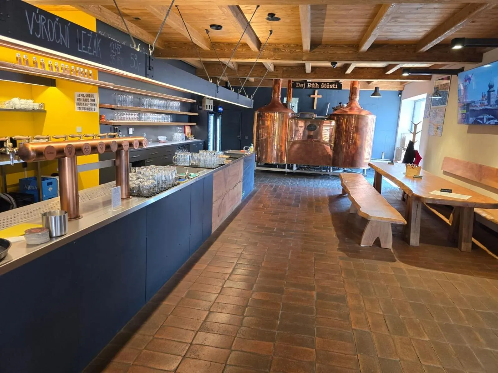 Restaurant/places to eat in U Pivovaru - Apartments Boží Dar