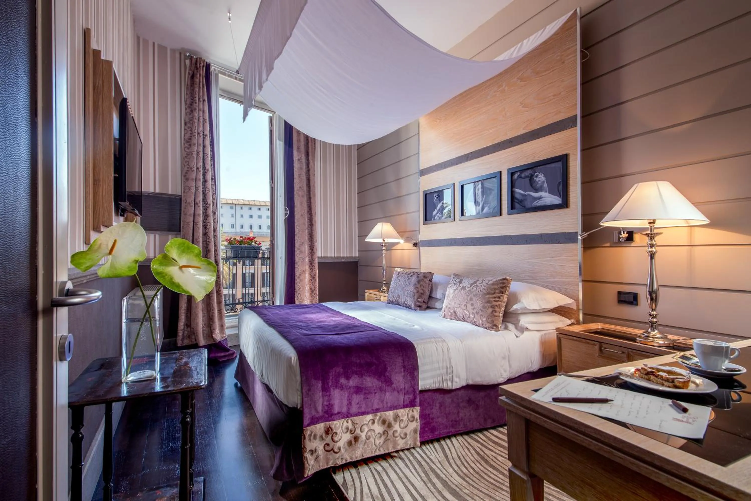 Bed in The Inn at the Spanish Steps Luxury Collection - The Inn at the Spanish Steps