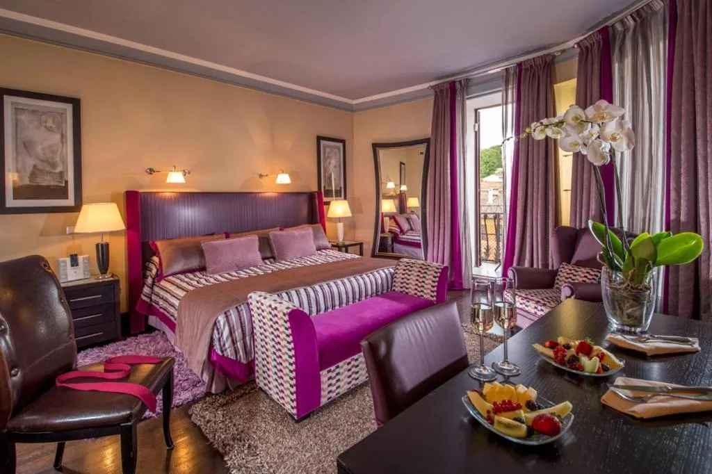 Bed in The Inn at the Spanish Steps Luxury Collection - The Inn at the Spanish Steps