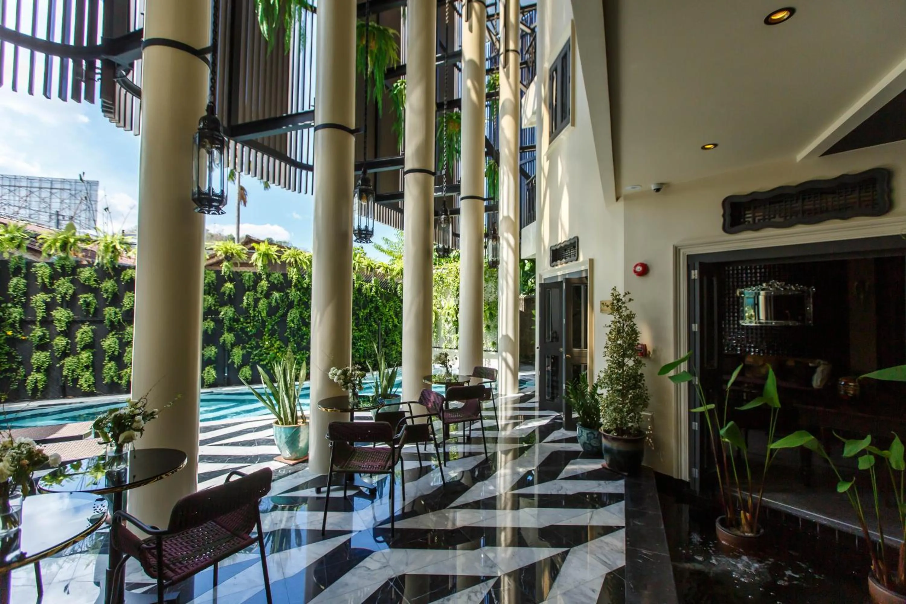 Property building in Hotel Verdigris