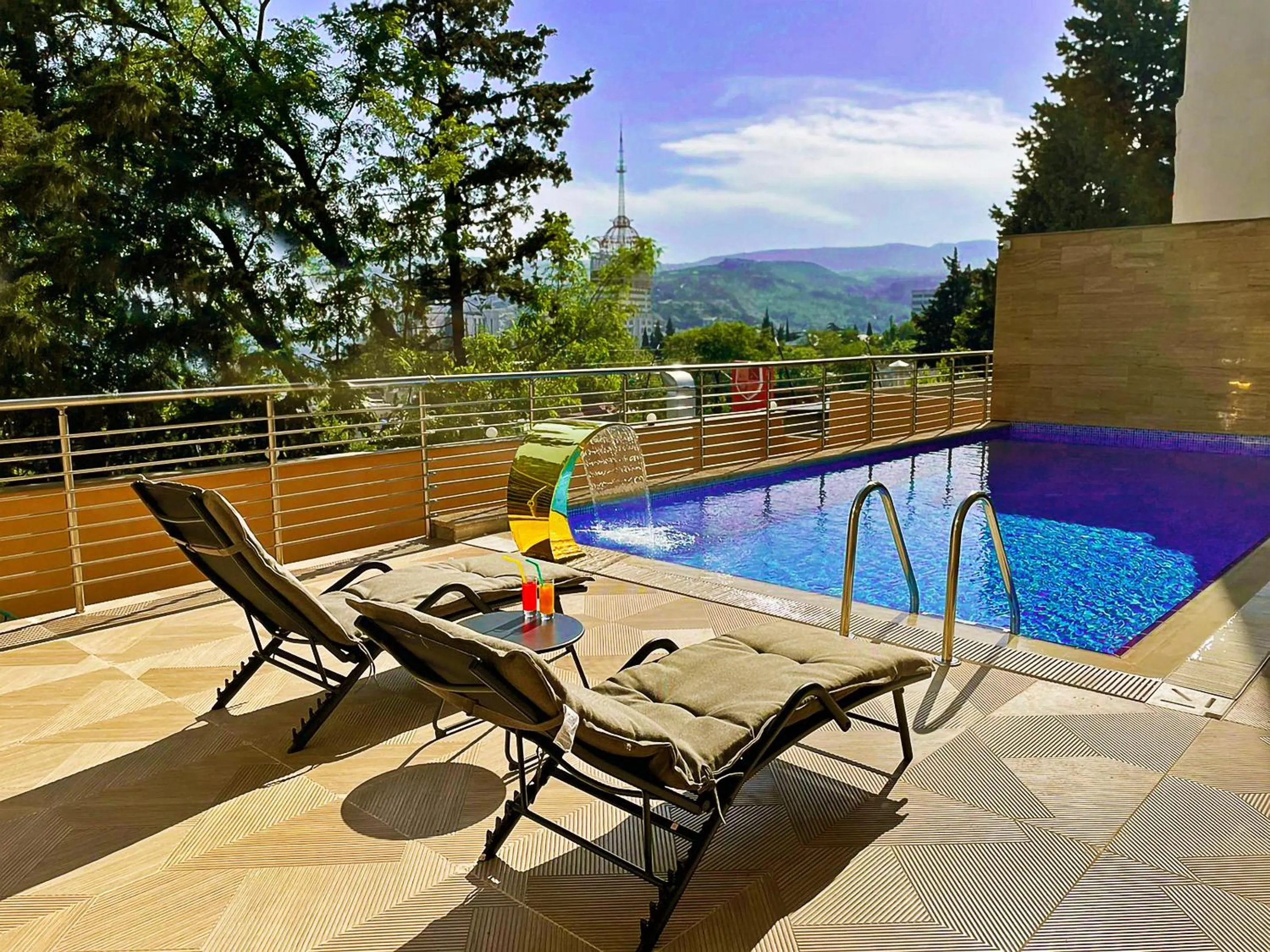 Pool view in Hotel Residence Plaza