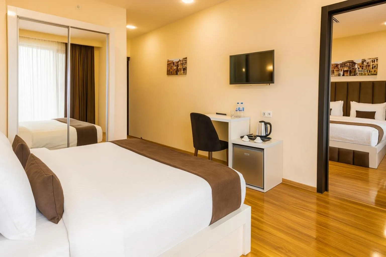 Bed in Hotel Residence Plaza