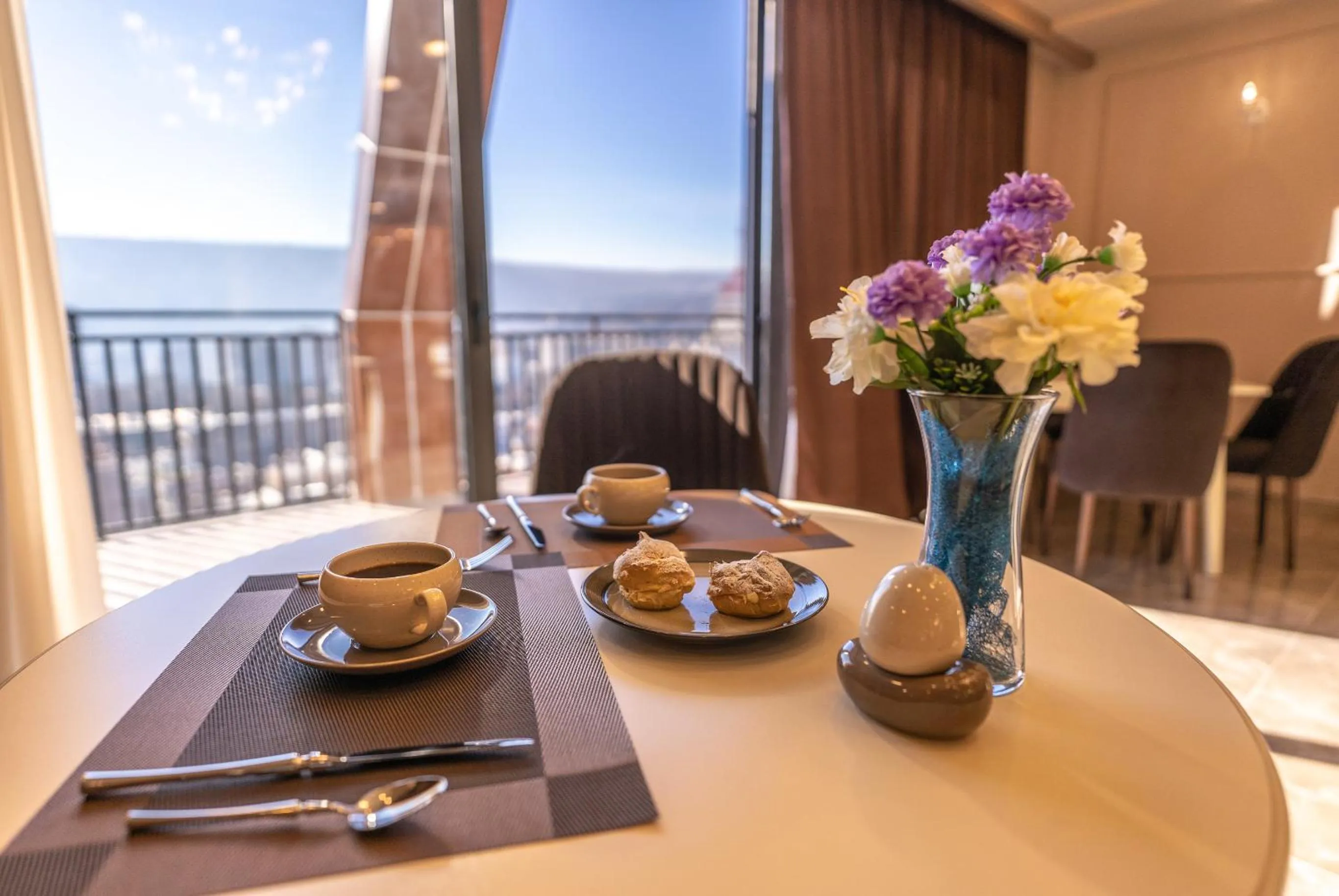 Dining area in Hotel Residence Plaza