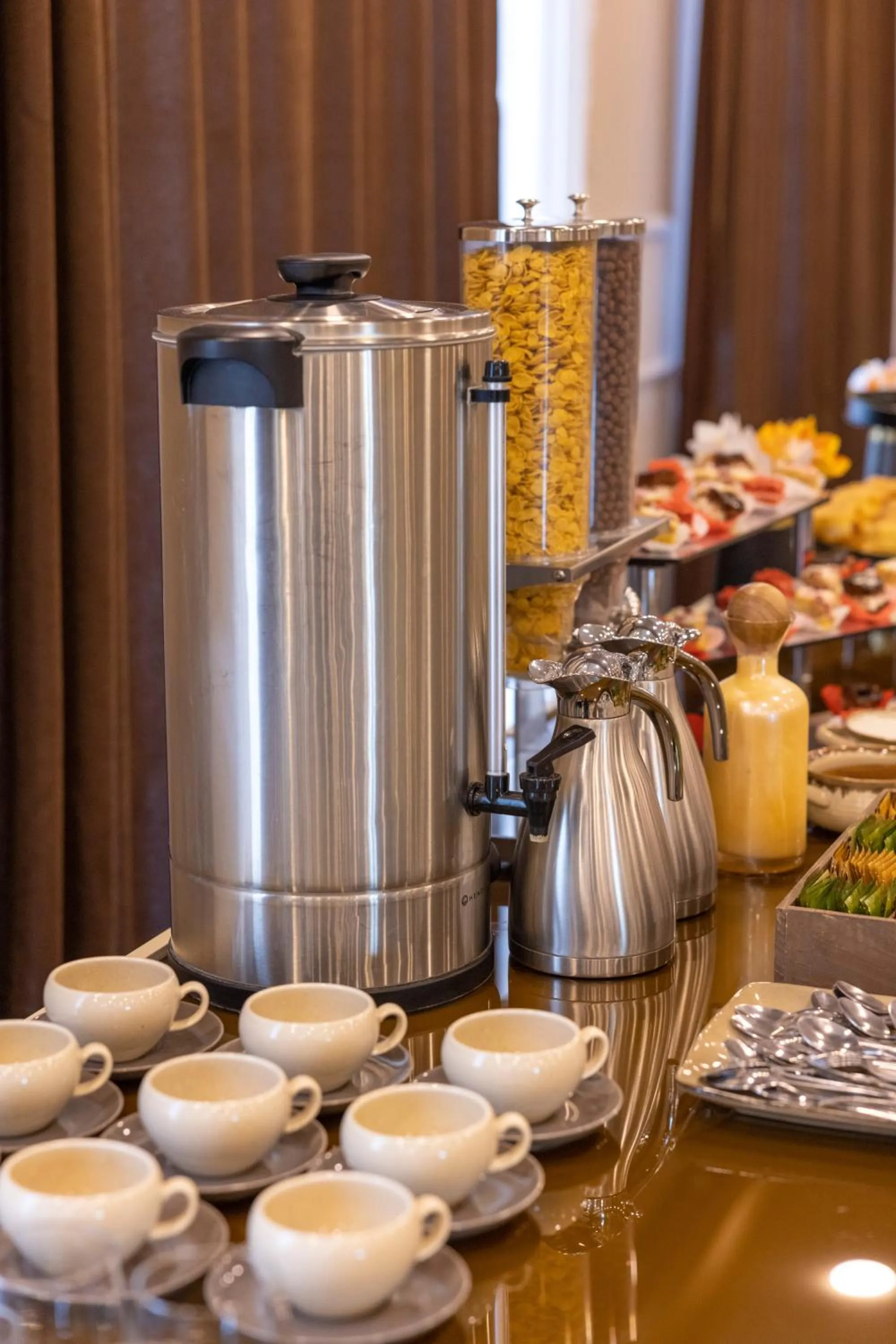 Breakfast in Hotel Residence Plaza