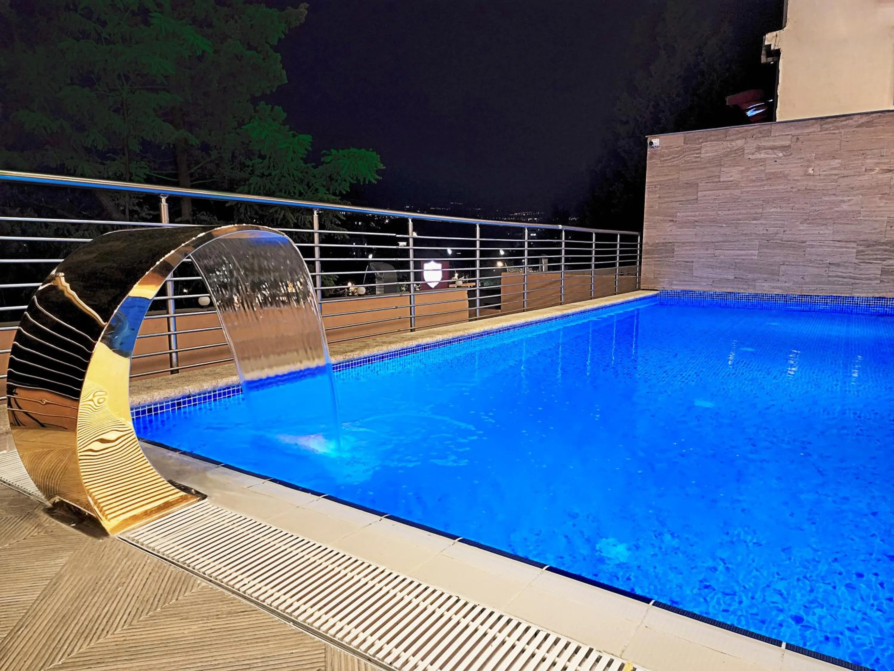 Swimming pool in Hotel Residence Plaza