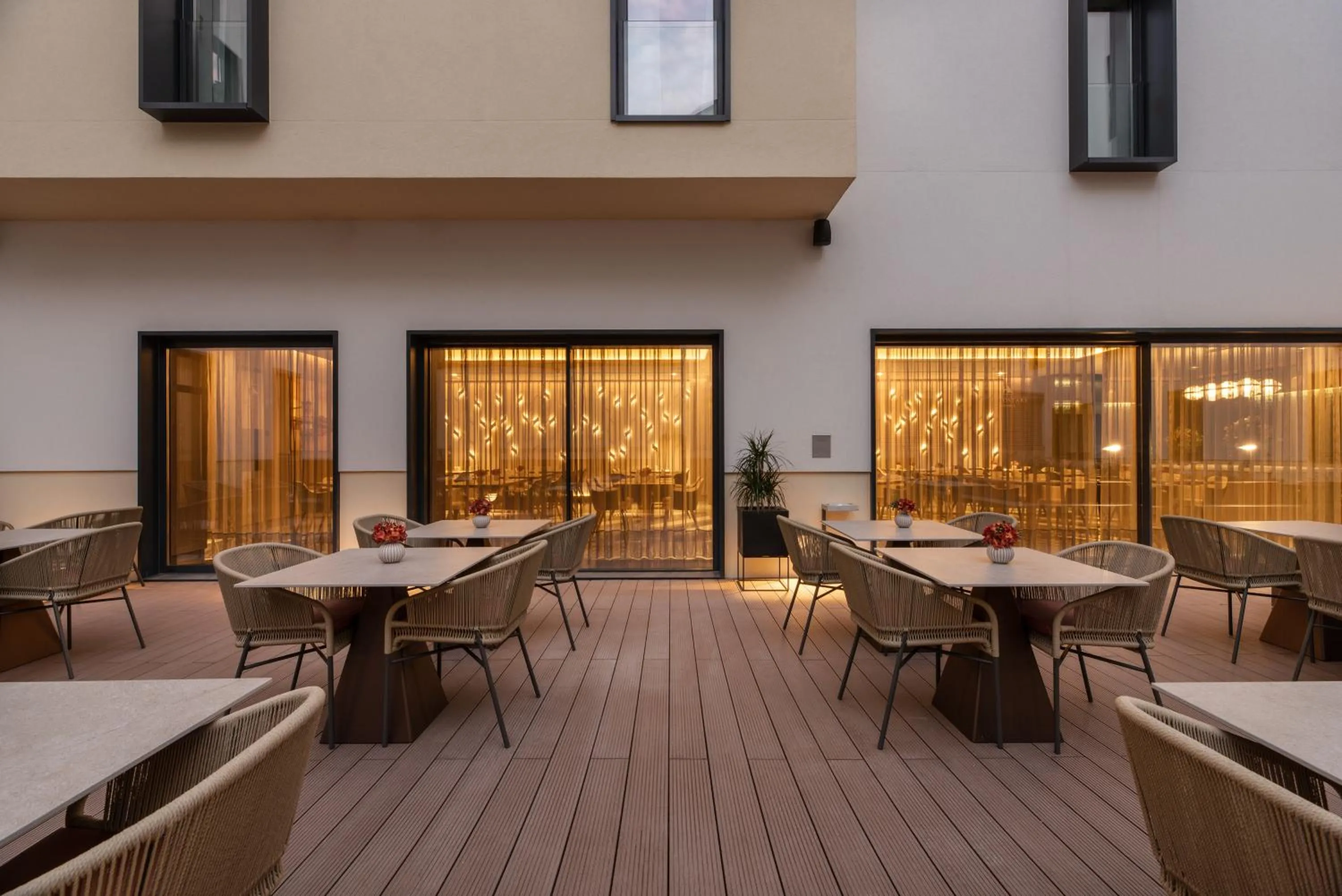 Restaurant/places to eat in Eurostars Ambassador