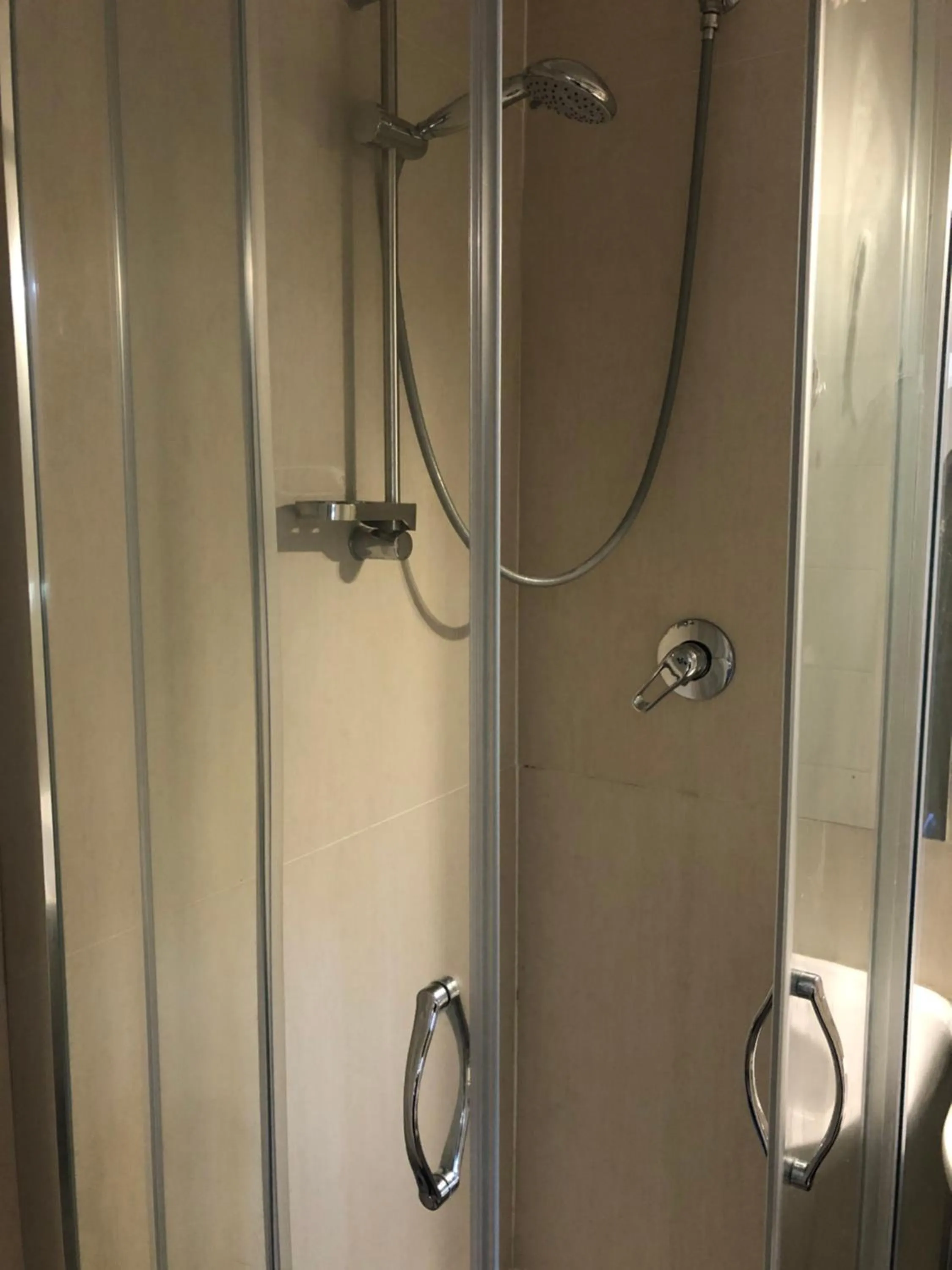 Shower in Hotel Casale dei Massimi