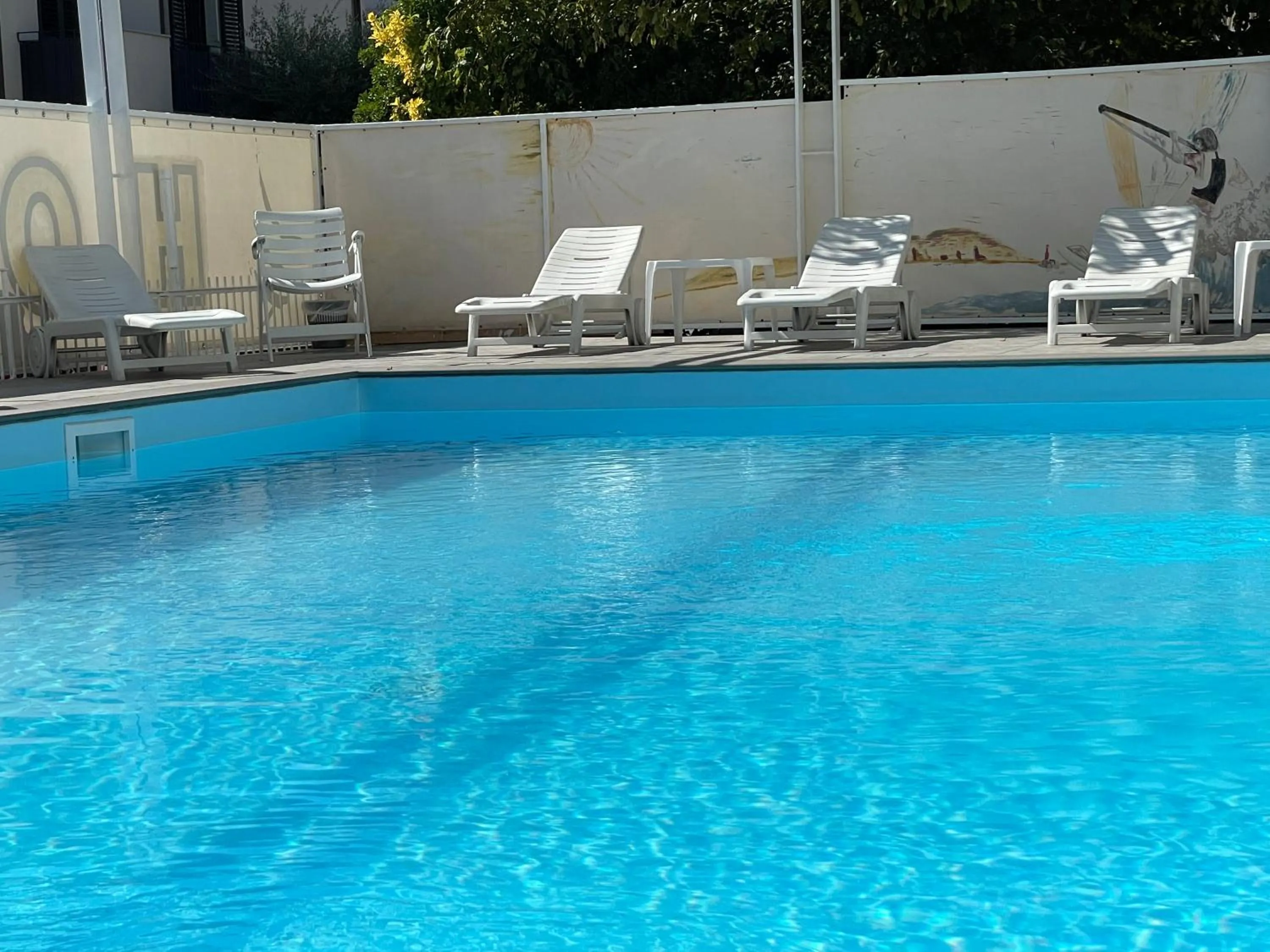 Swimming pool in Hotel Apis