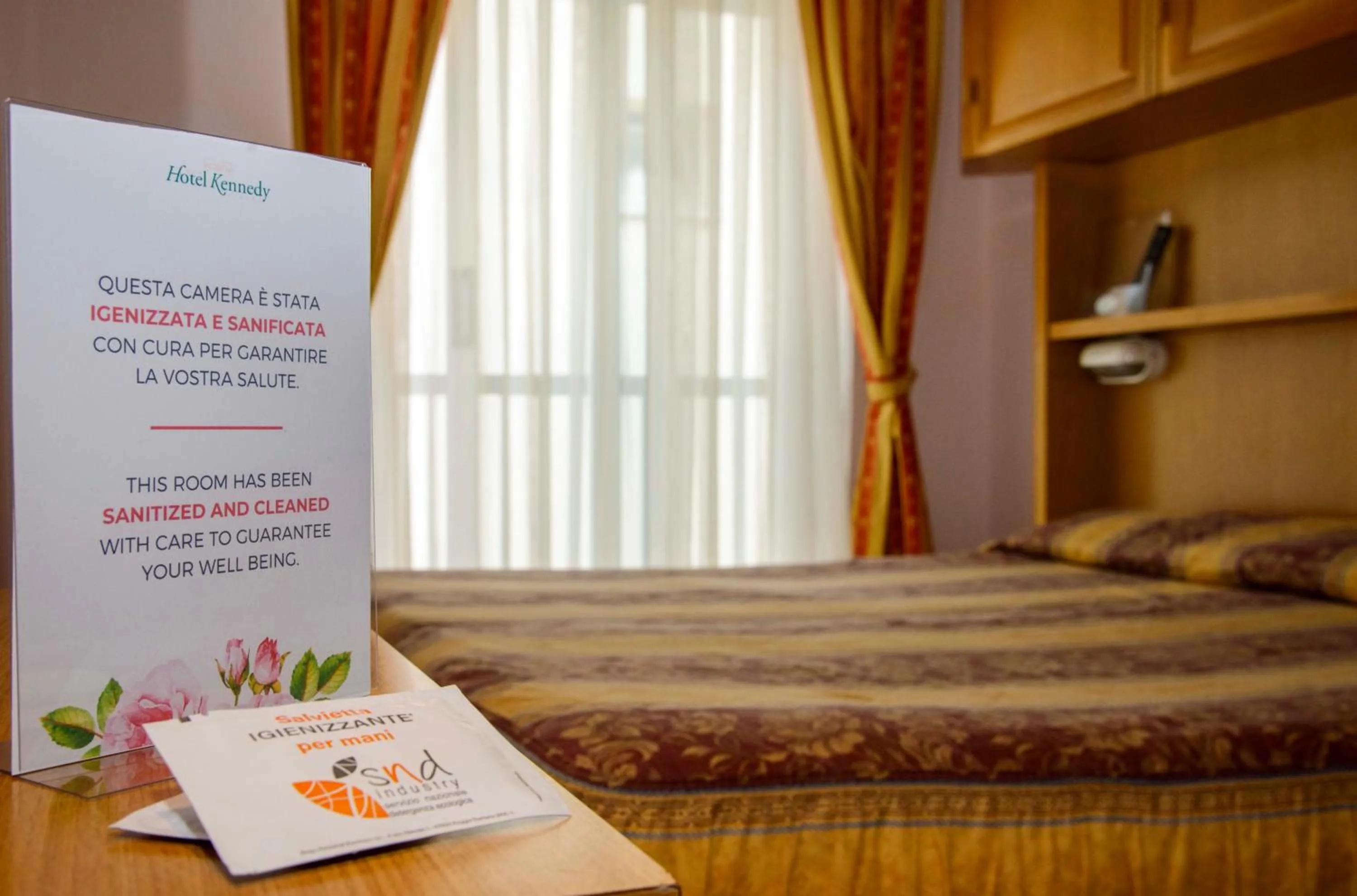 Logo/Certificate/Sign in Hotel Kennedy