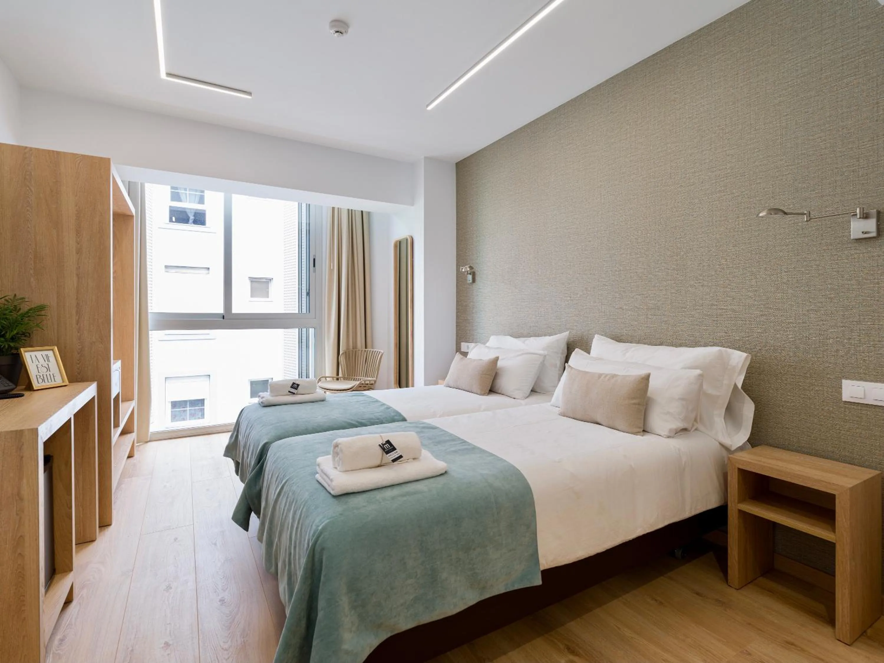 Photo of the whole room, Bed in Hotel Emeté & Coworking by Airnest