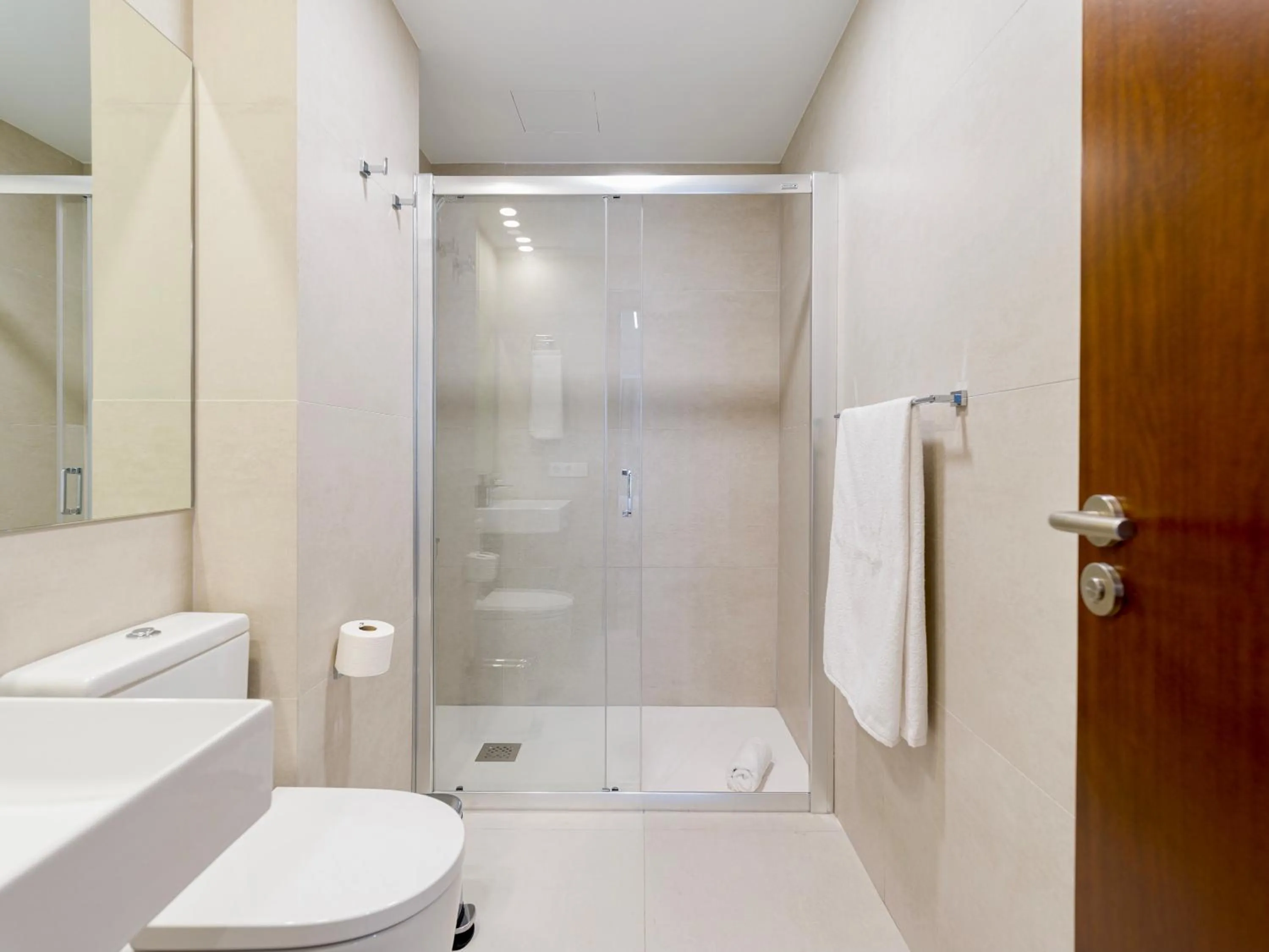 Bathroom in Hotel Emeté & Coworking by Airnest