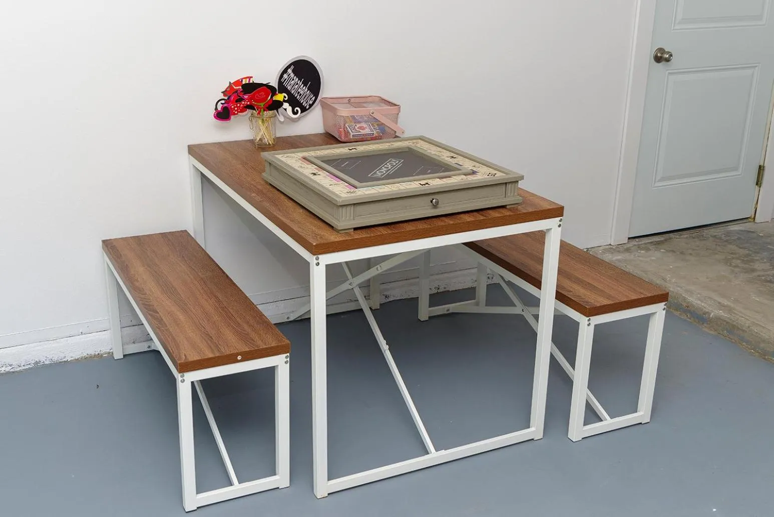 Game Room in NEW Cozy House 5 Min Three Sisters Springs