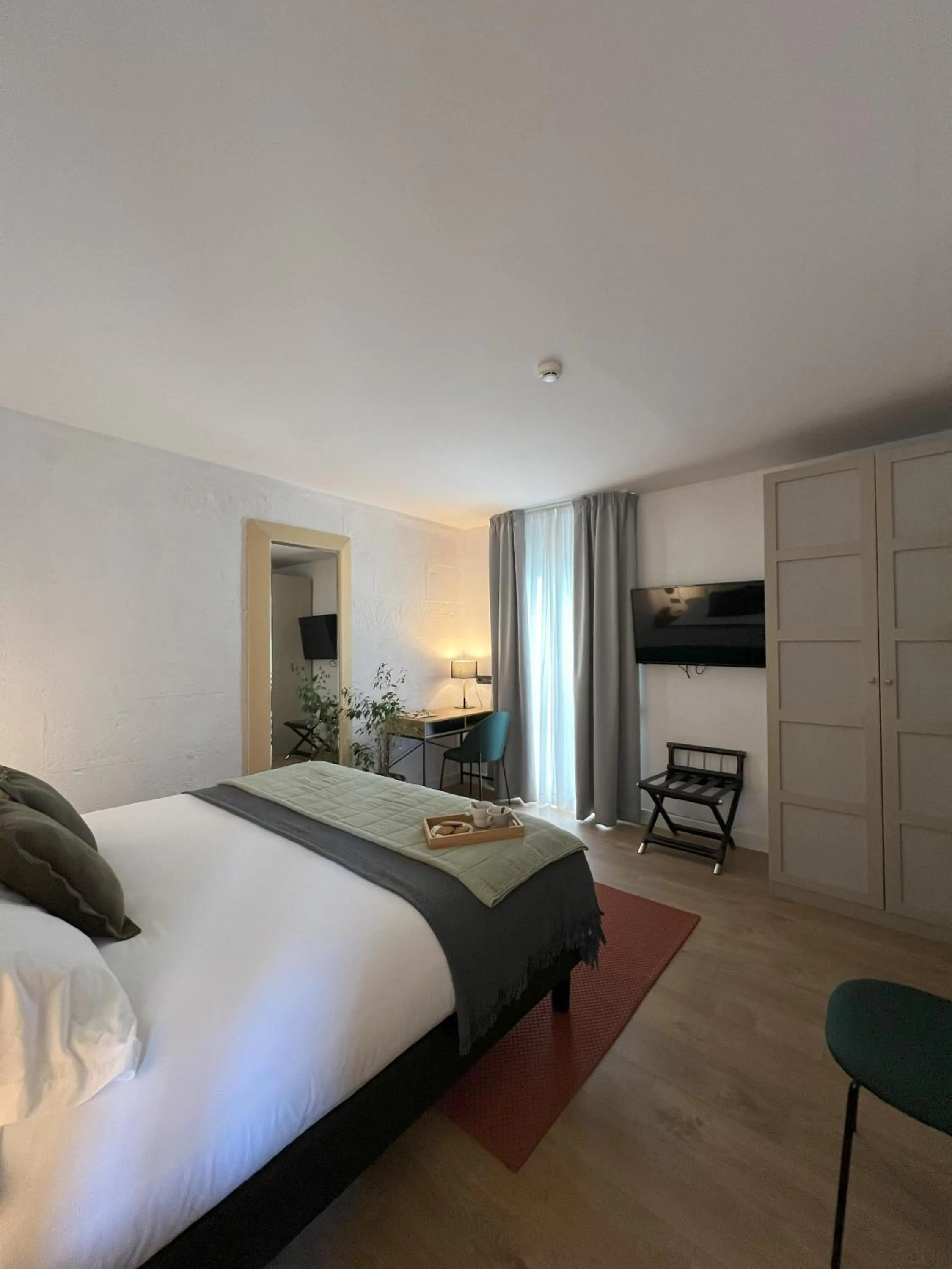 Photo of the whole room, Bed in Hotel San Miguel Menorca