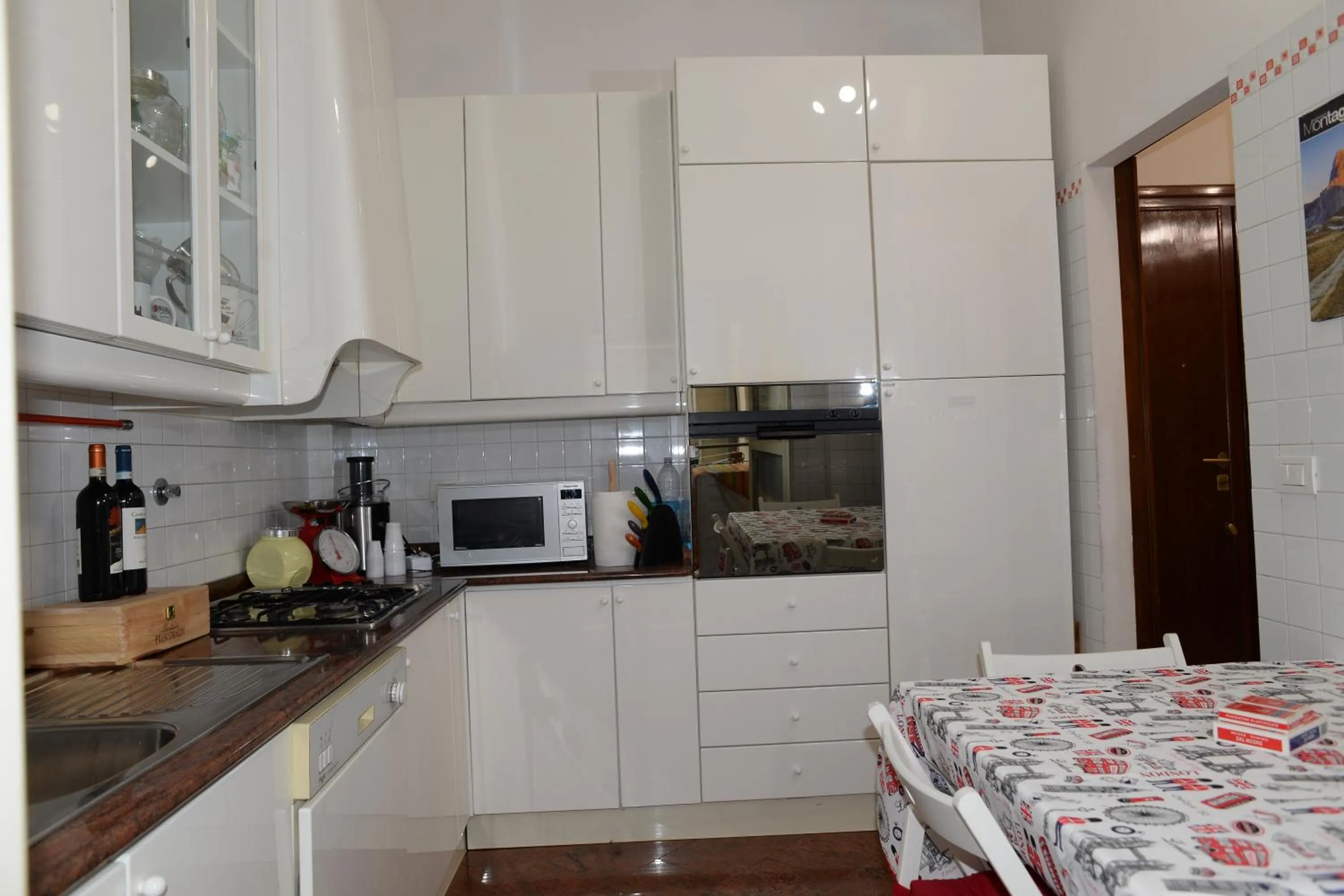 Emilios Home Entire Apartament up to 7 people